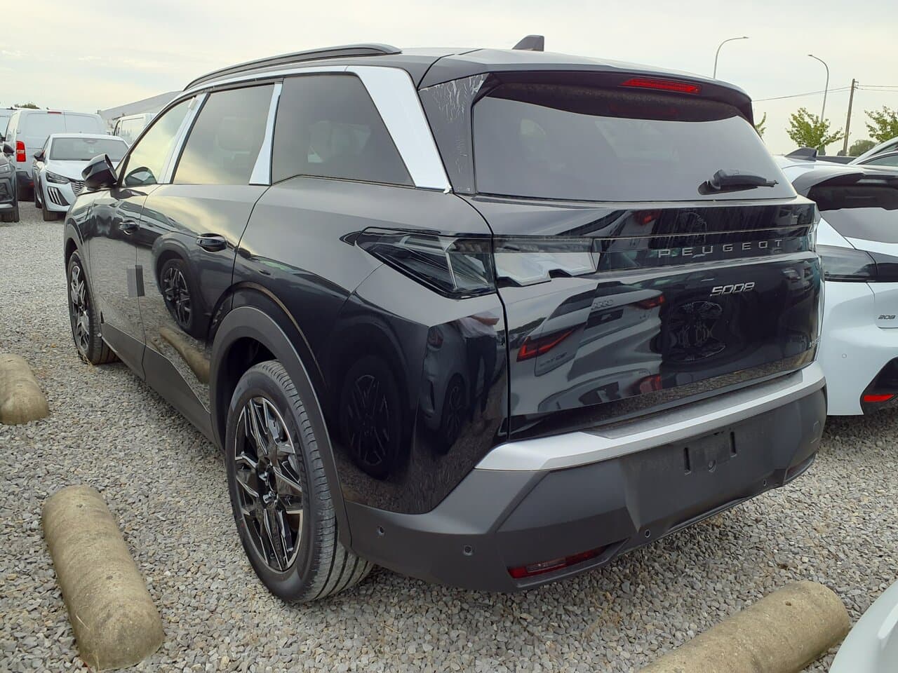 Peugeot 5008, photo 2 sur 19