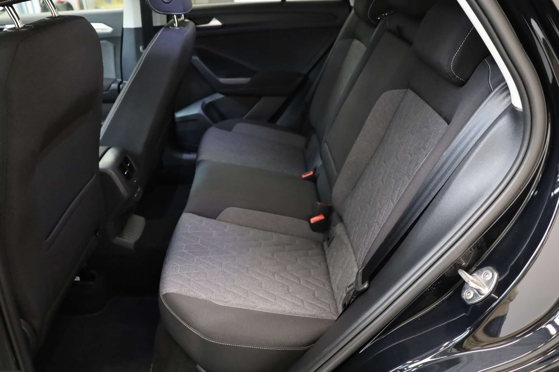 VOLKSWAGEN T-Roc, photo 14 sur 16