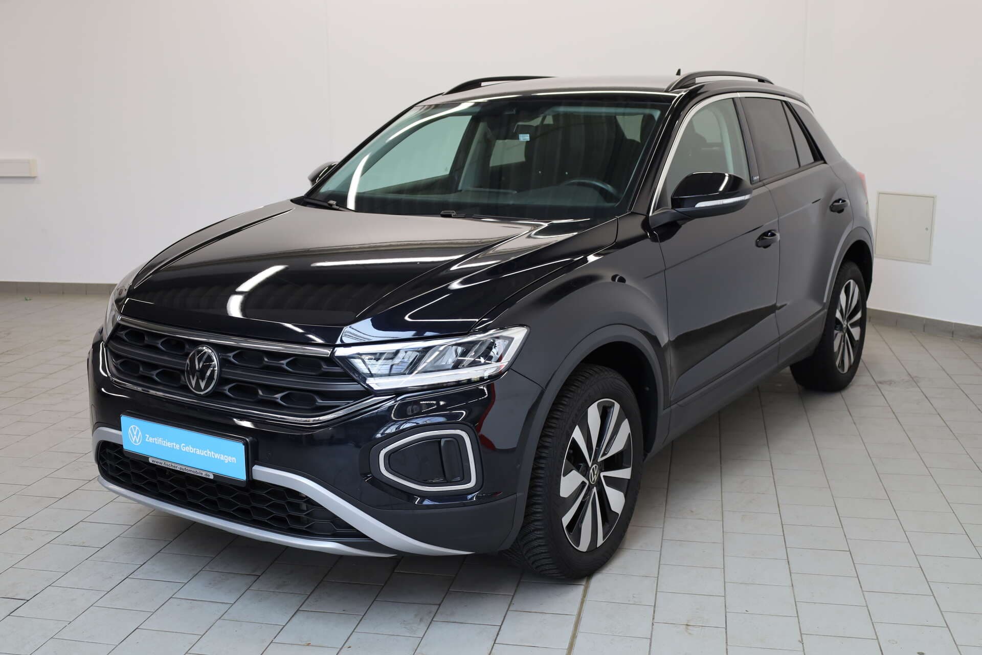 VOLKSWAGEN T-Roc, photo 1 sur 16