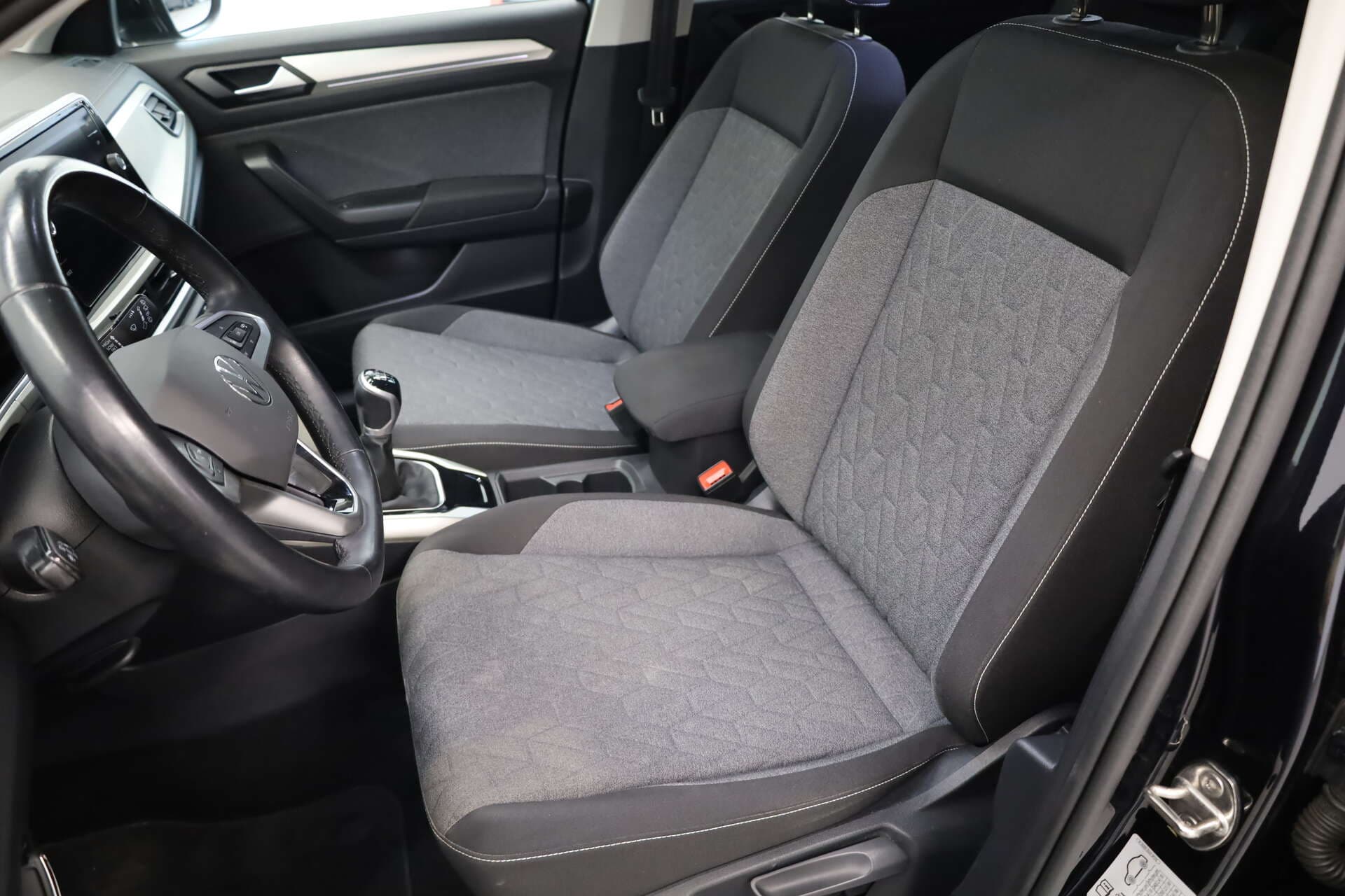 VOLKSWAGEN T-Roc, photo 5 sur 16