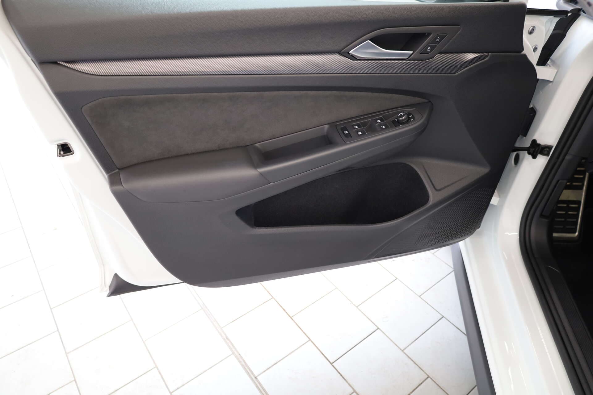 VOLKSWAGEN Golf, photo 13 sur 17