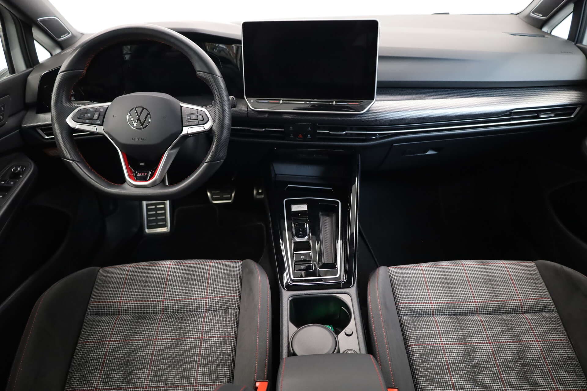 VOLKSWAGEN Golf, photo 6 sur 17