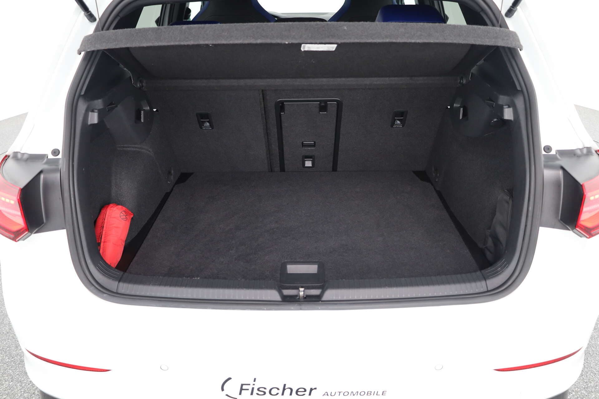 VOLKSWAGEN Golf, photo 11 sur 17