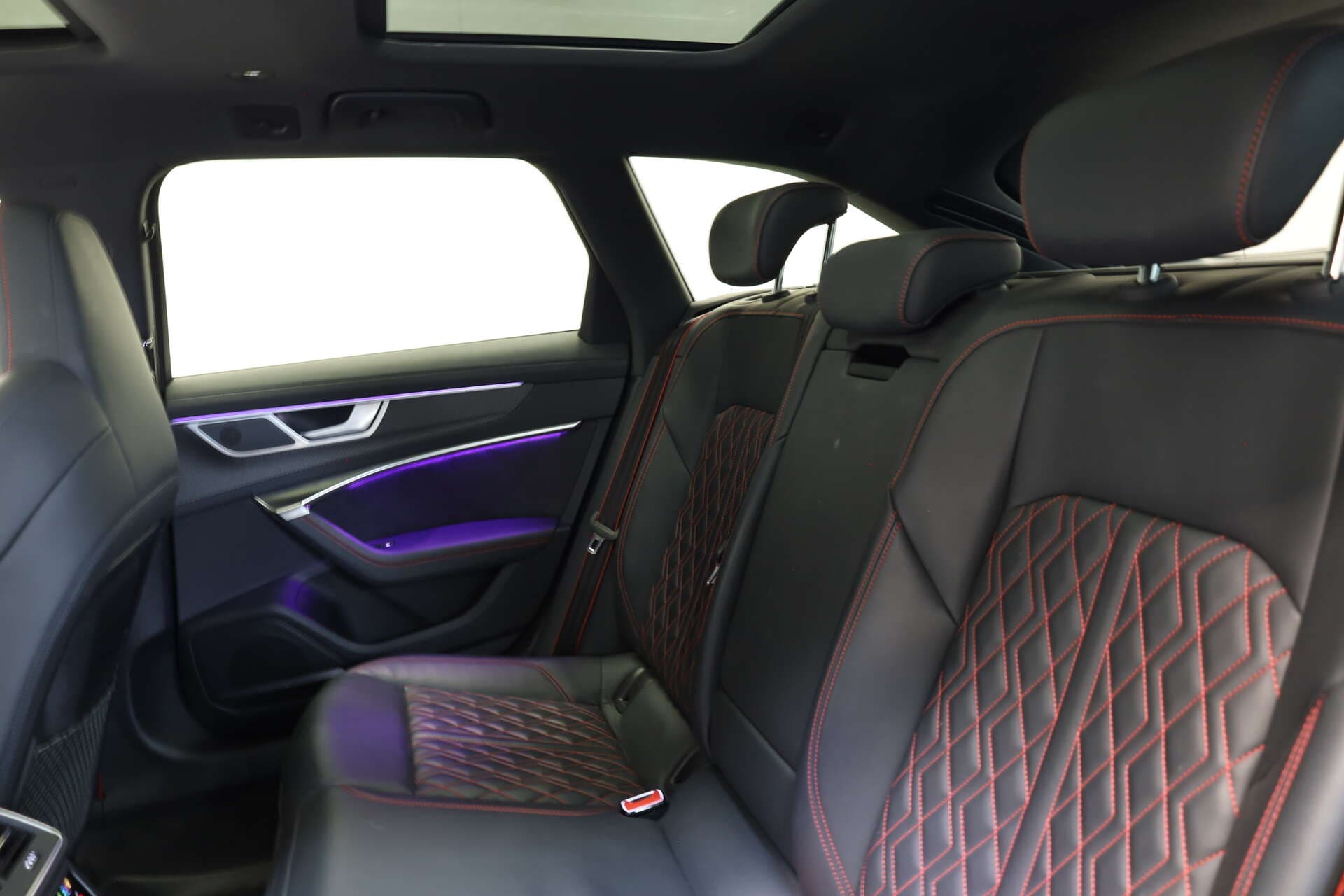 AUDI A6 Avant, photo 10 sur 17
