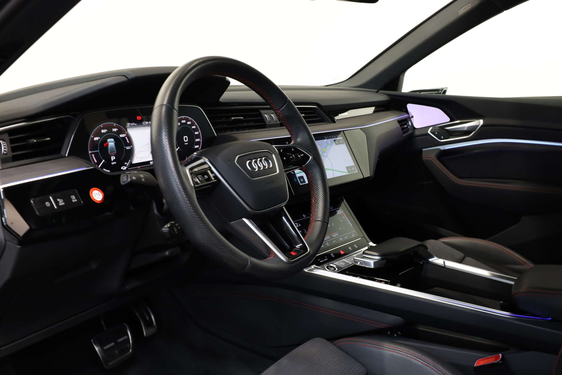 AUDI Q8 Sportback e-tron, photo 17 sur 17