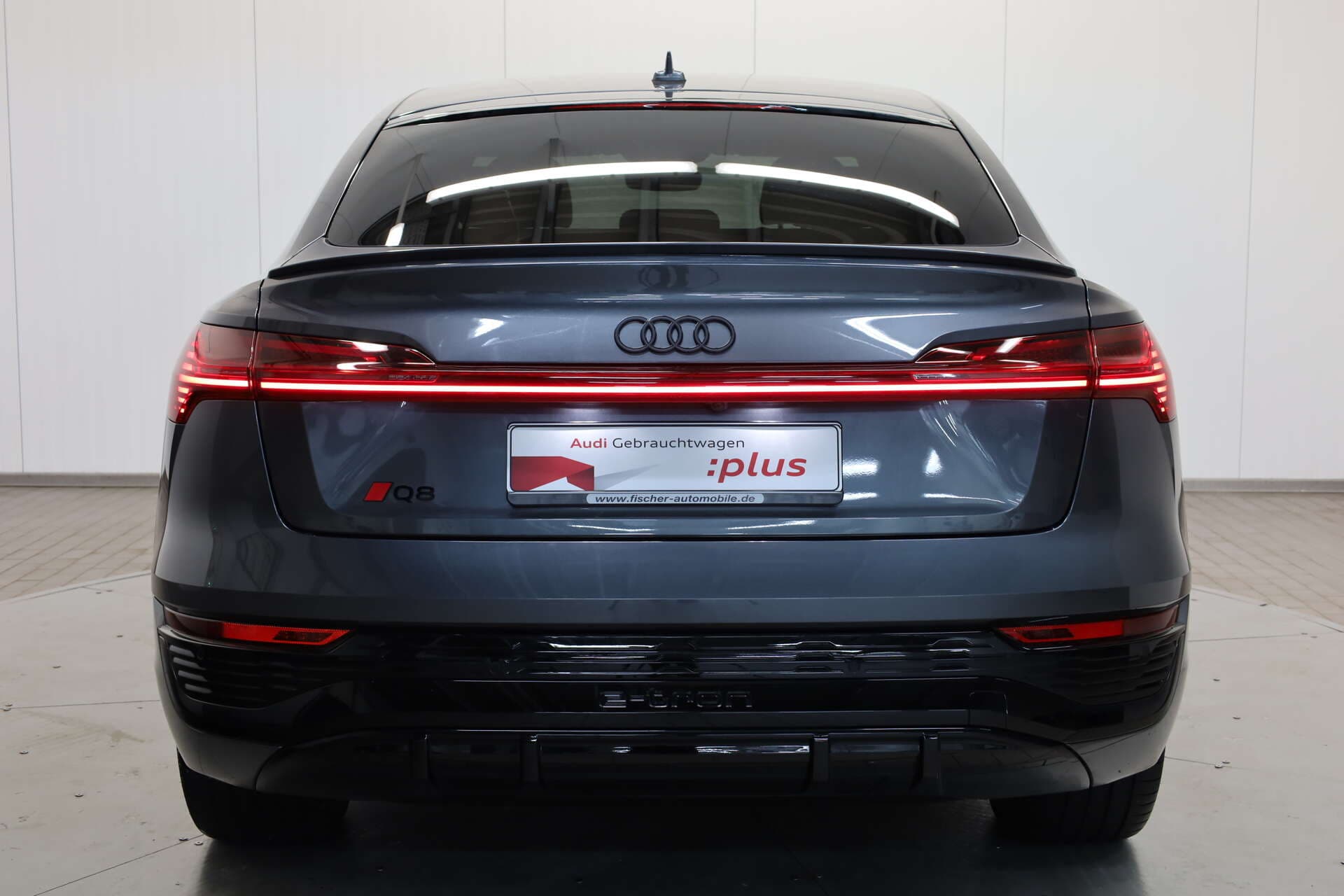 AUDI Q8 Sportback e-tron, photo 5 sur 17