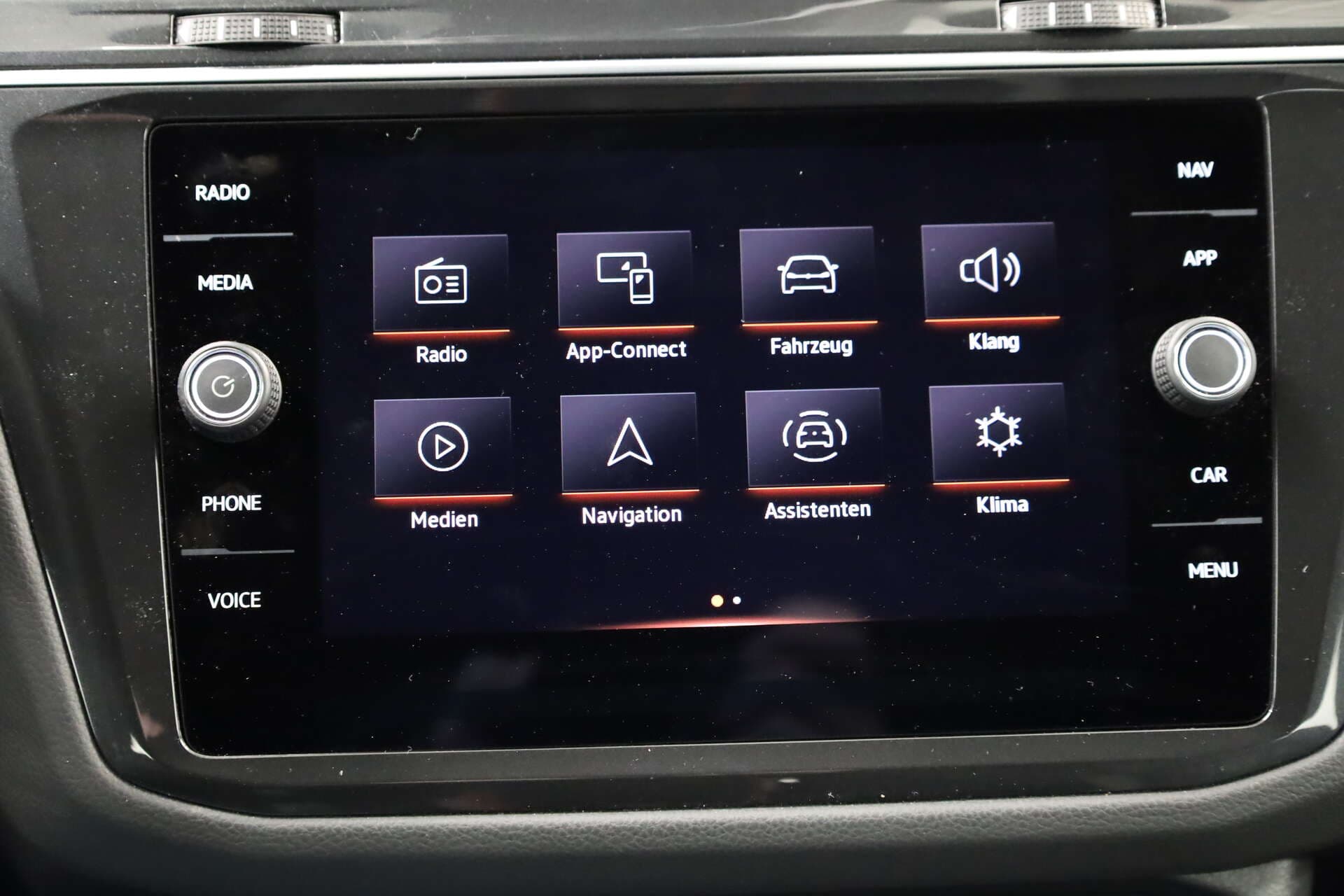 VOLKSWAGEN Tiguan, photo 11 sur 16