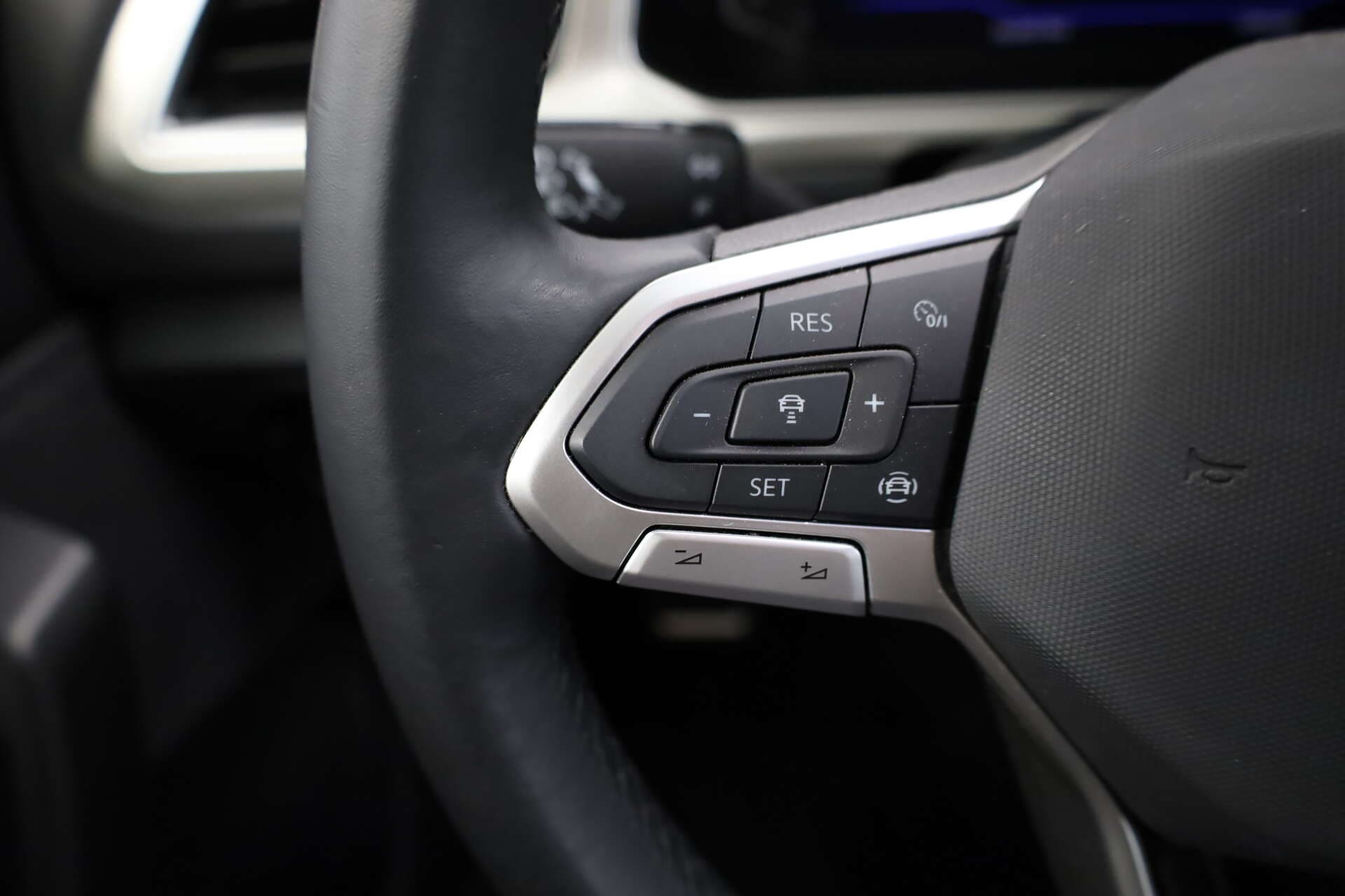 VOLKSWAGEN T-Roc, photo 9 sur 16