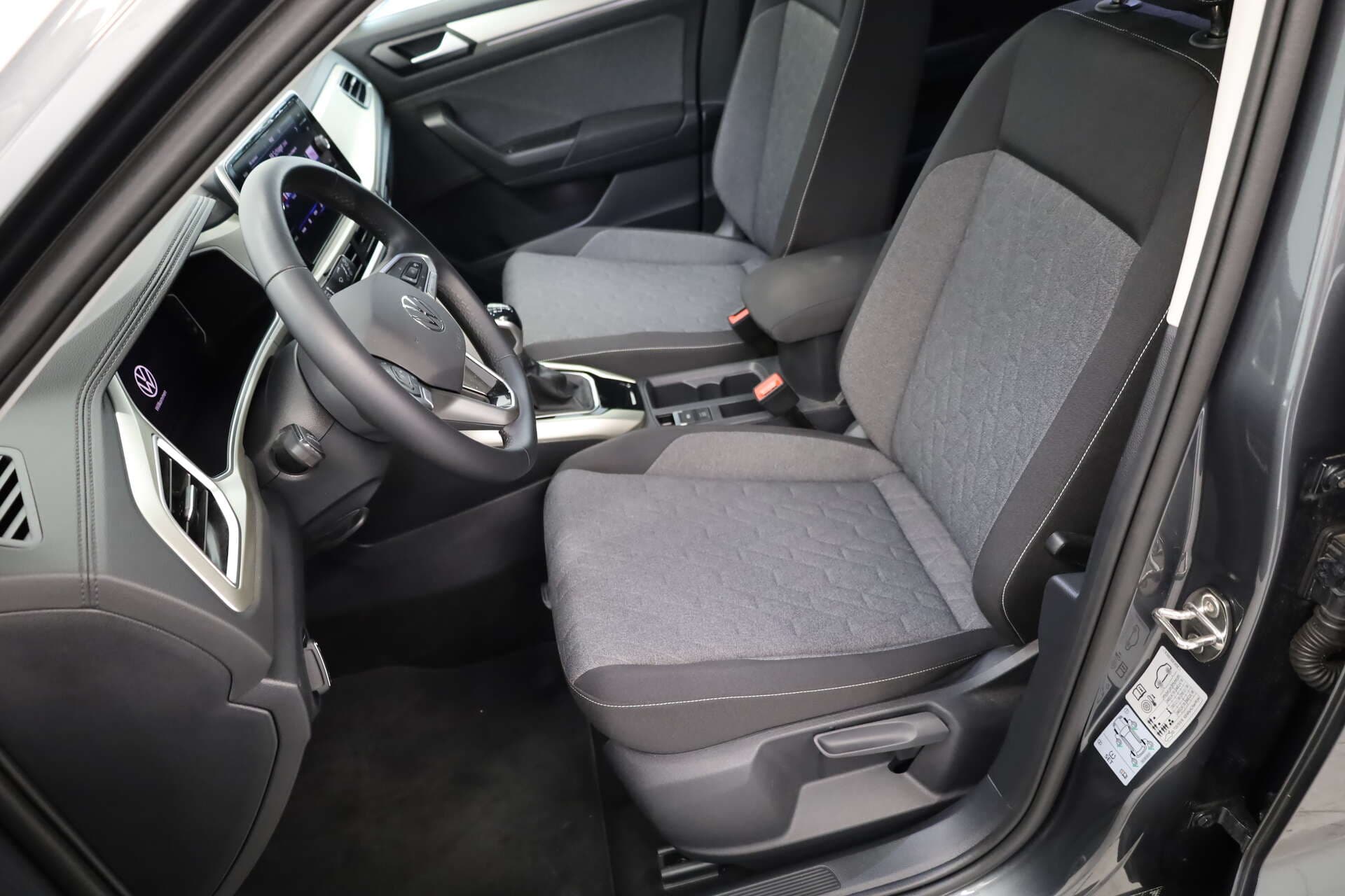 VOLKSWAGEN T-Roc, photo 5 sur 16