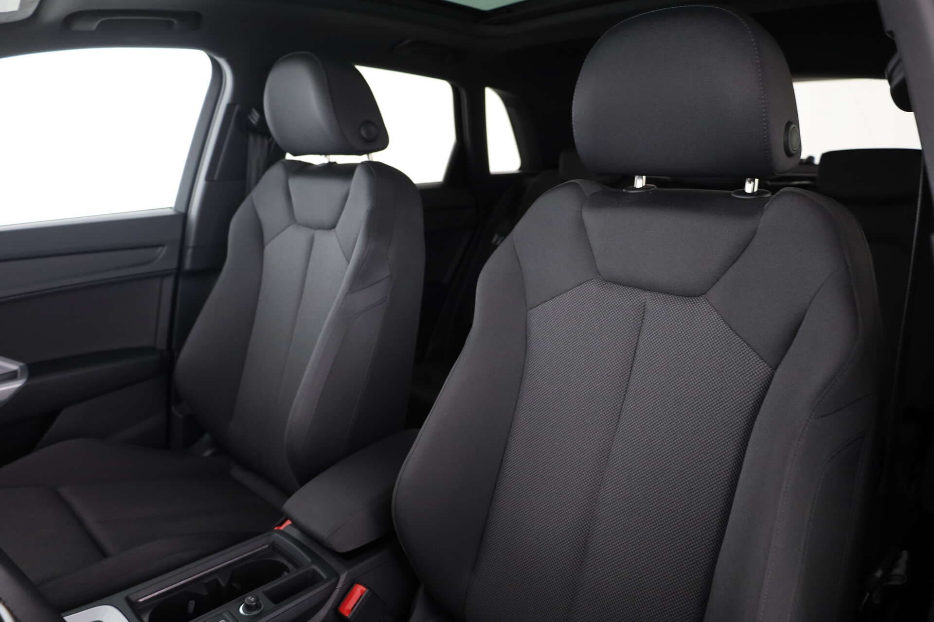 AUDI Q3, photo 9 sur 17