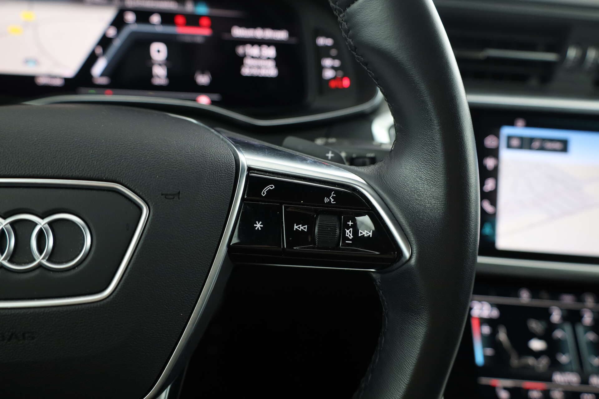 AUDI A6 Avant, photo 13 sur 17