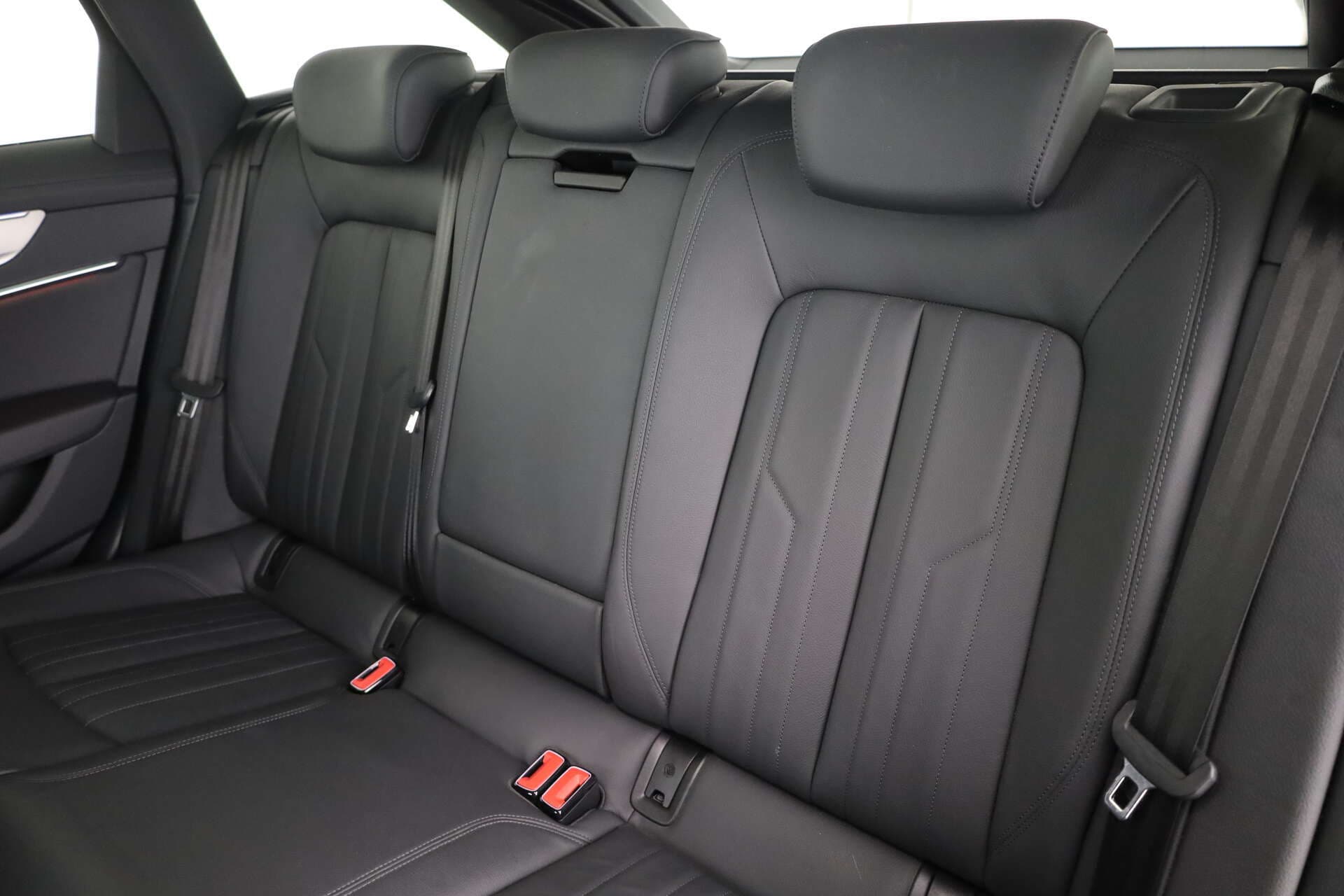 AUDI A6 Avant, photo 10 sur 17