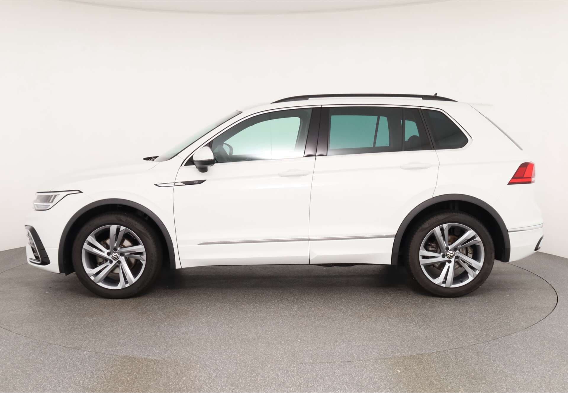 VOLKSWAGEN Tiguan, photo 4 sur 17