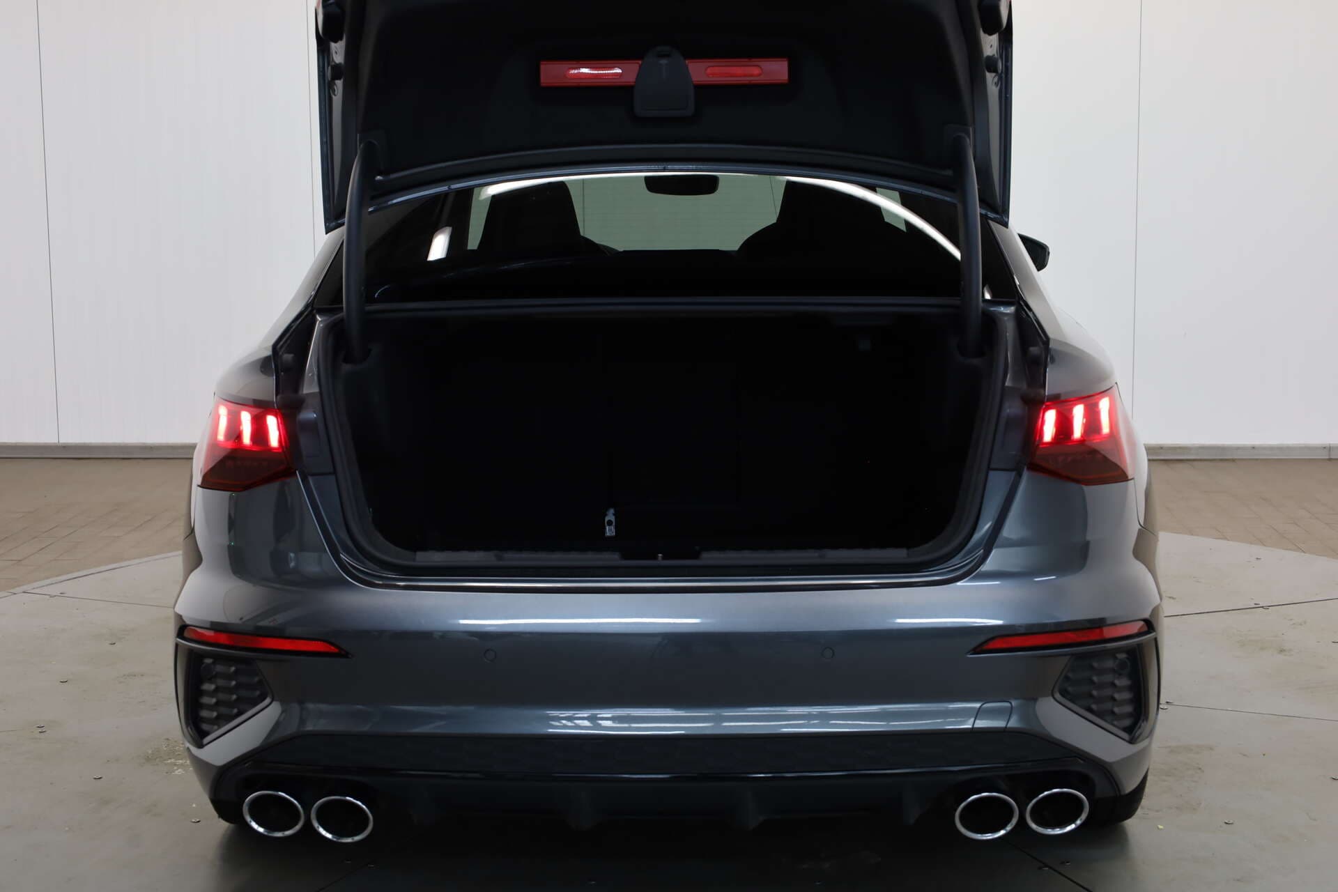AUDI S3 Limousine, photo 11 sur 17