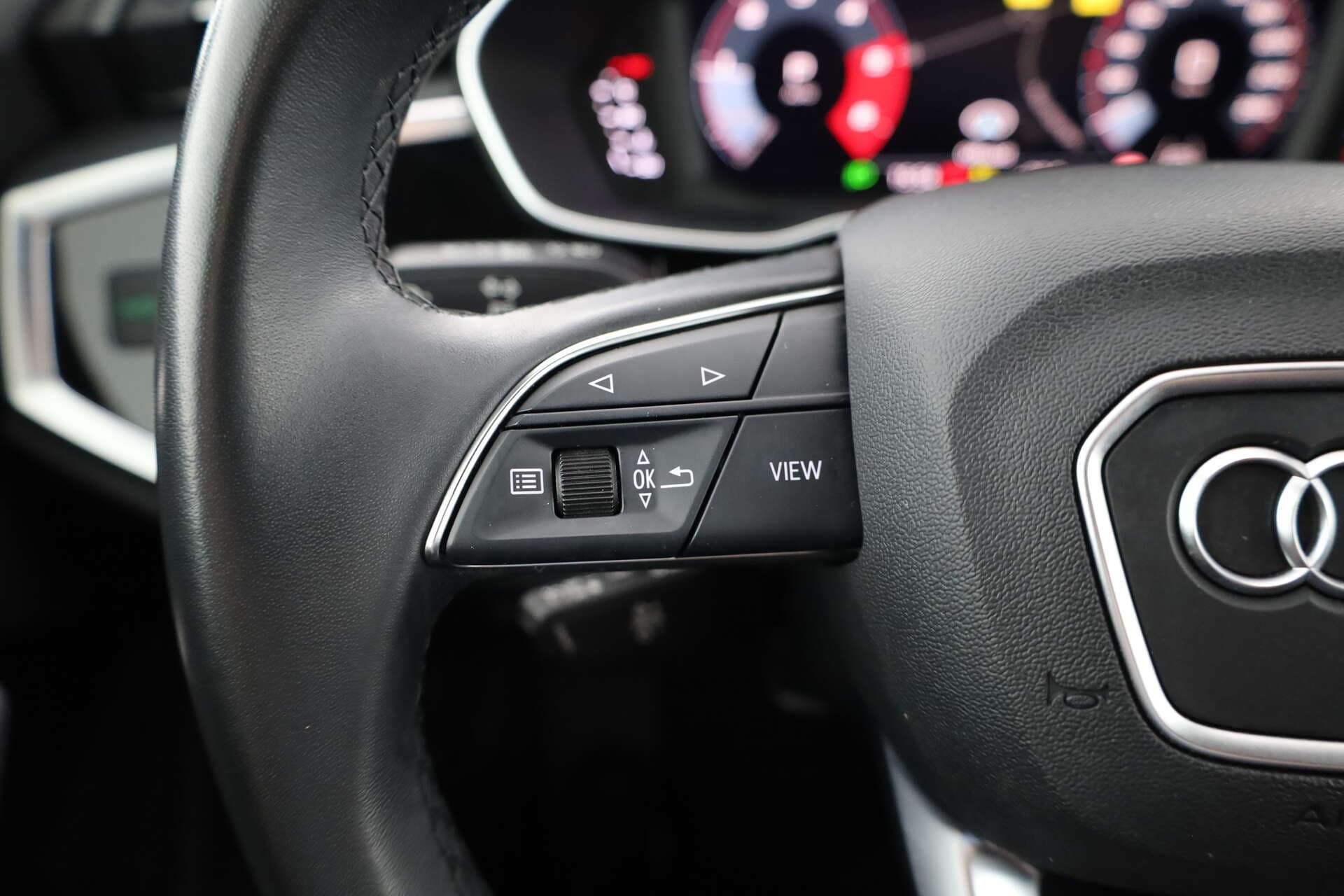 AUDI Q3, photo 12 sur 17