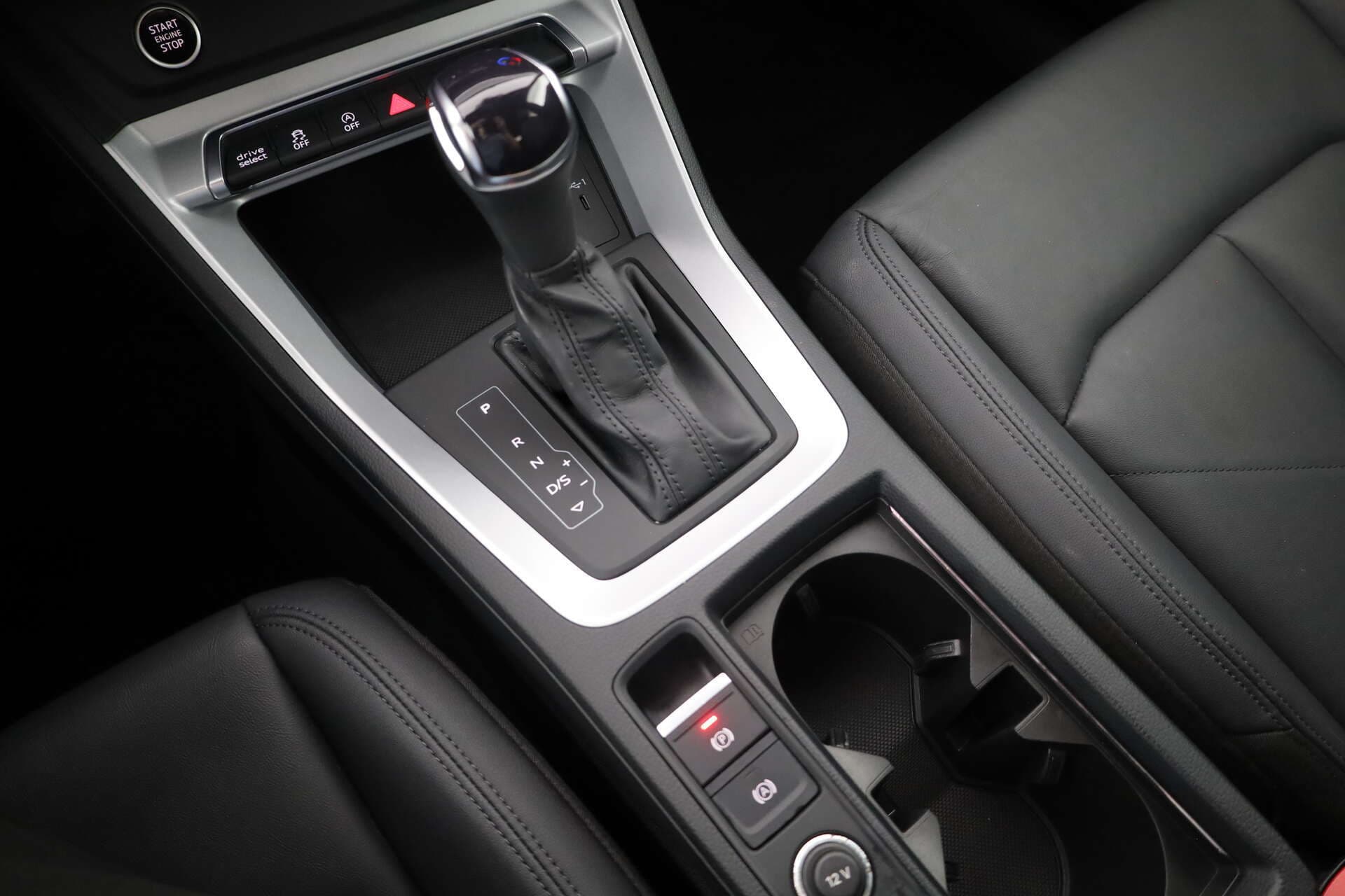 AUDI Q3, photo 17 sur 17