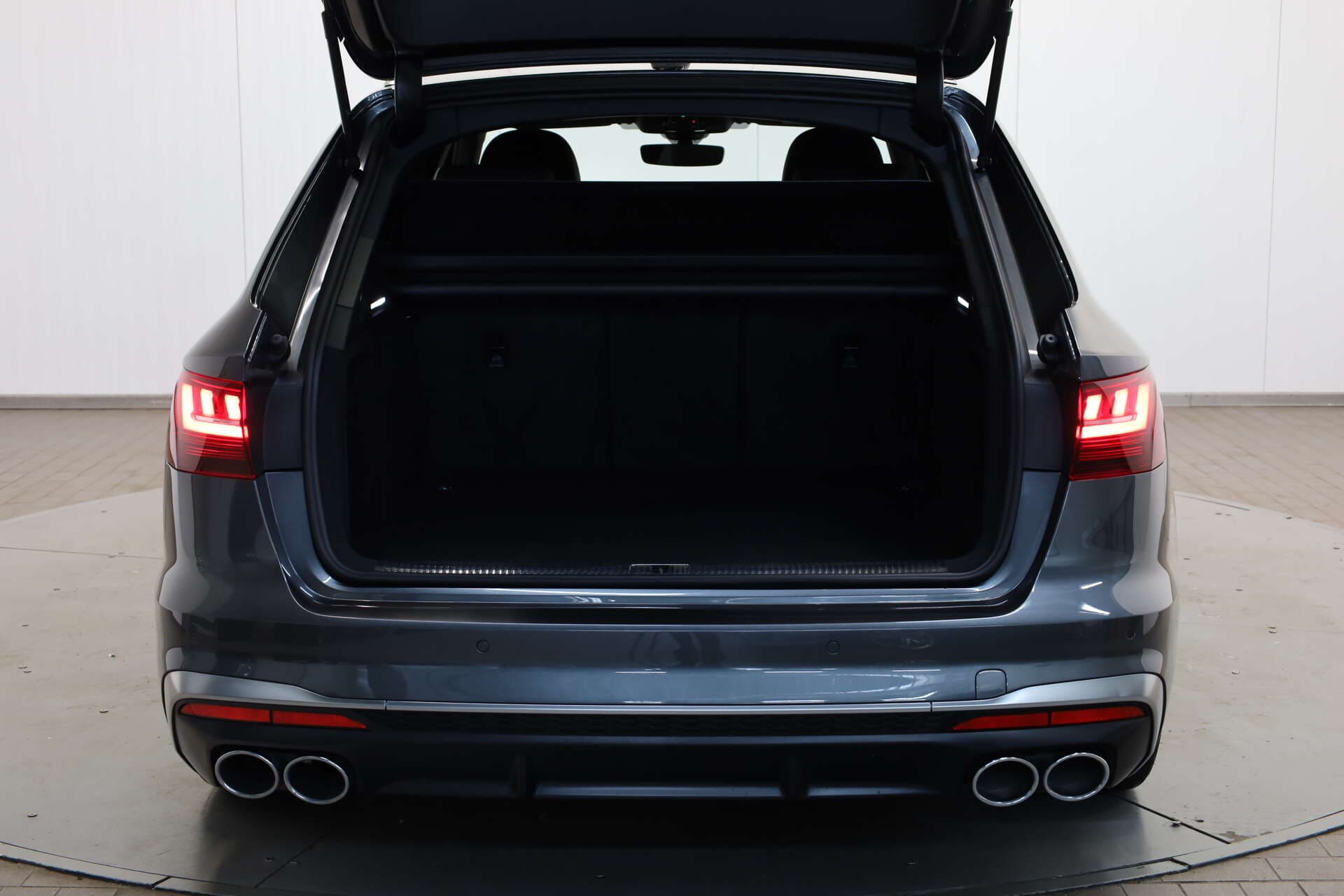 AUDI S4 Avant, photo 11 sur 17