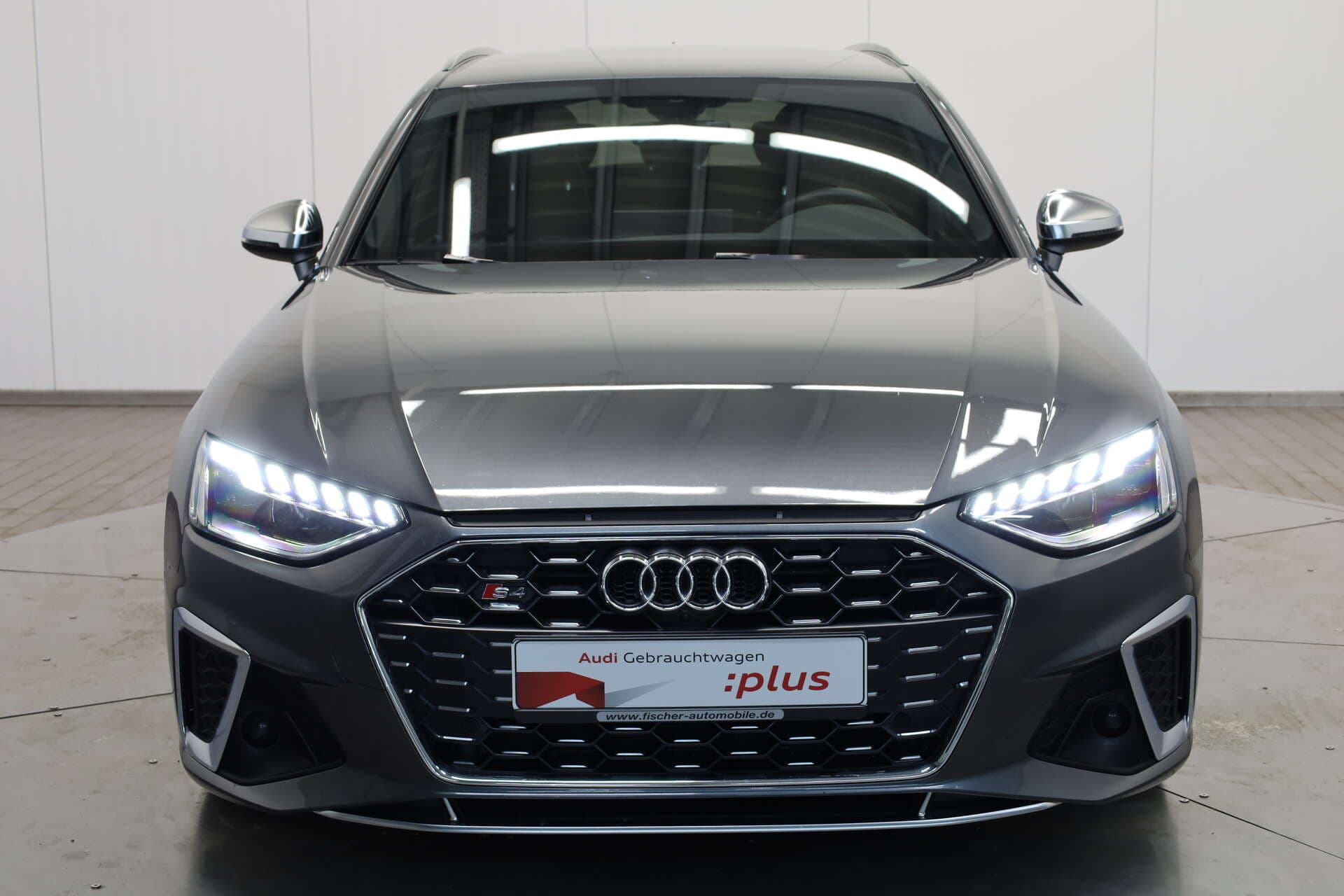AUDI S4 Avant, photo 2 sur 17