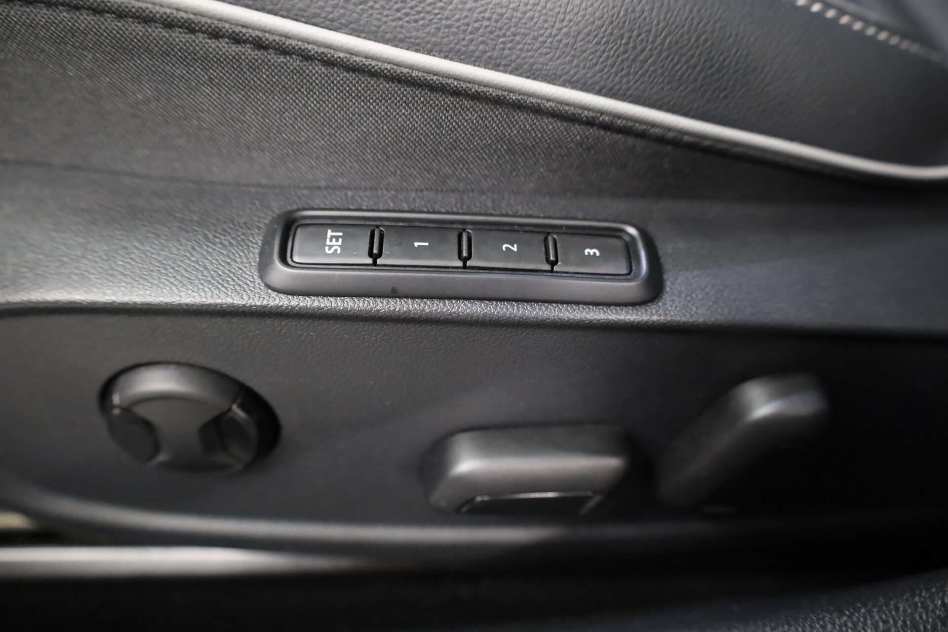VOLKSWAGEN Golf, photo 17 sur 17