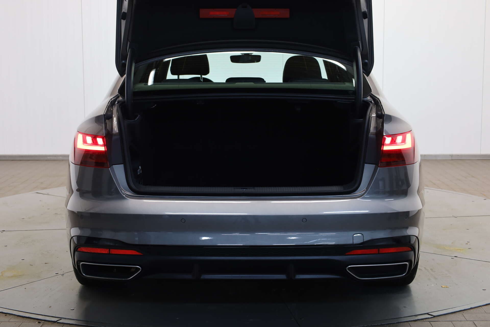 AUDI A4, photo 11 sur 17