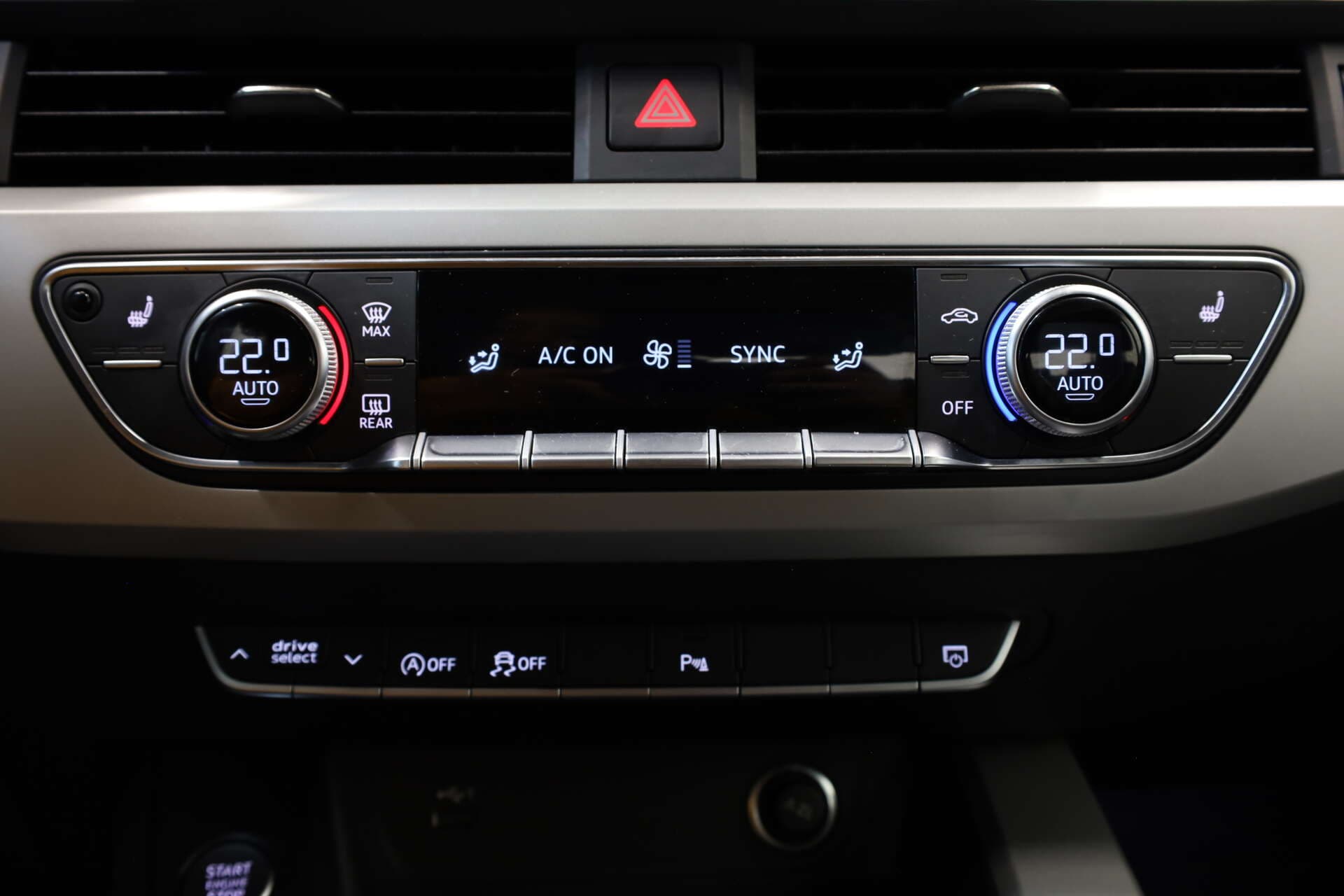 AUDI A4, photo 16 sur 17