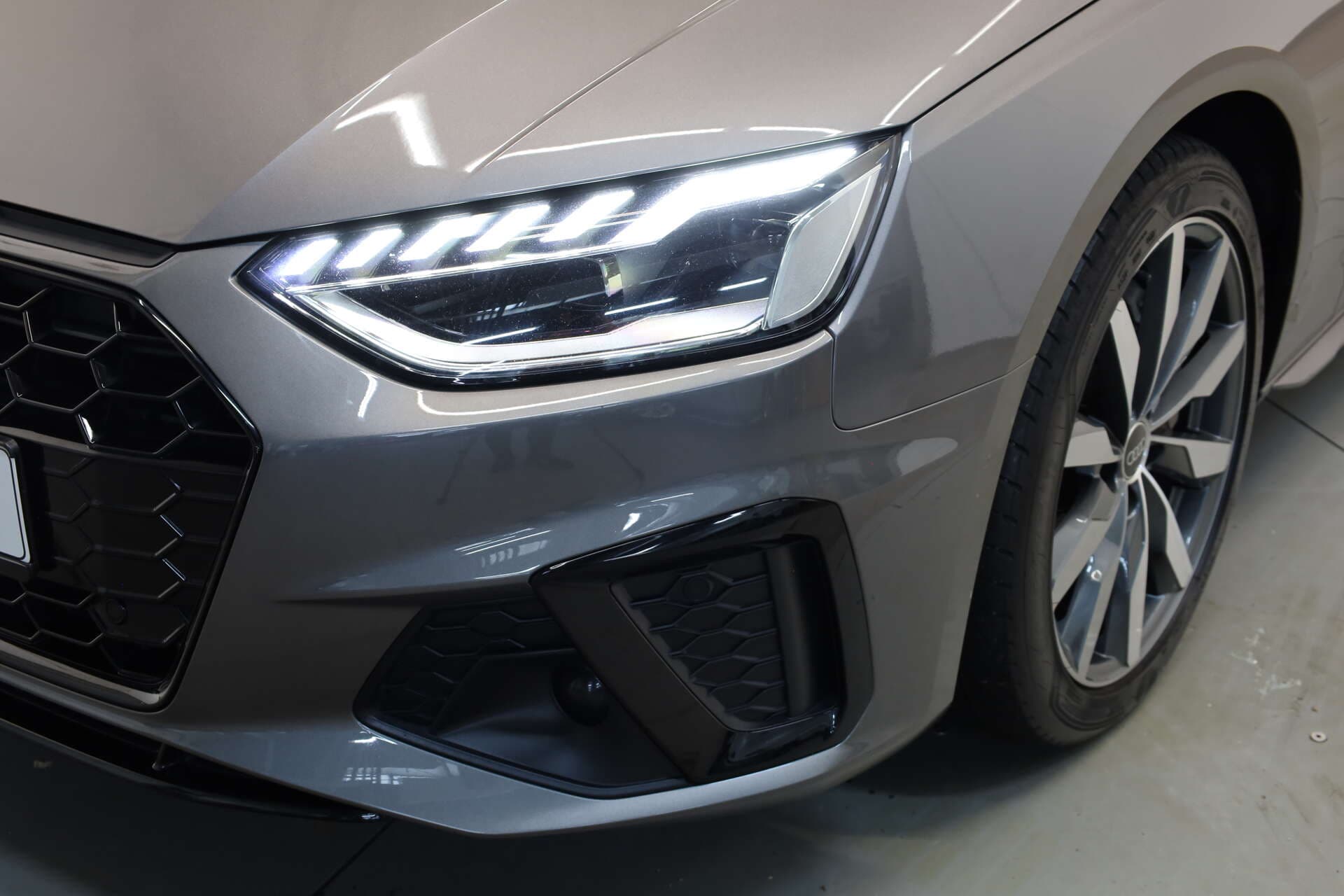 AUDI A4, photo 6 sur 17