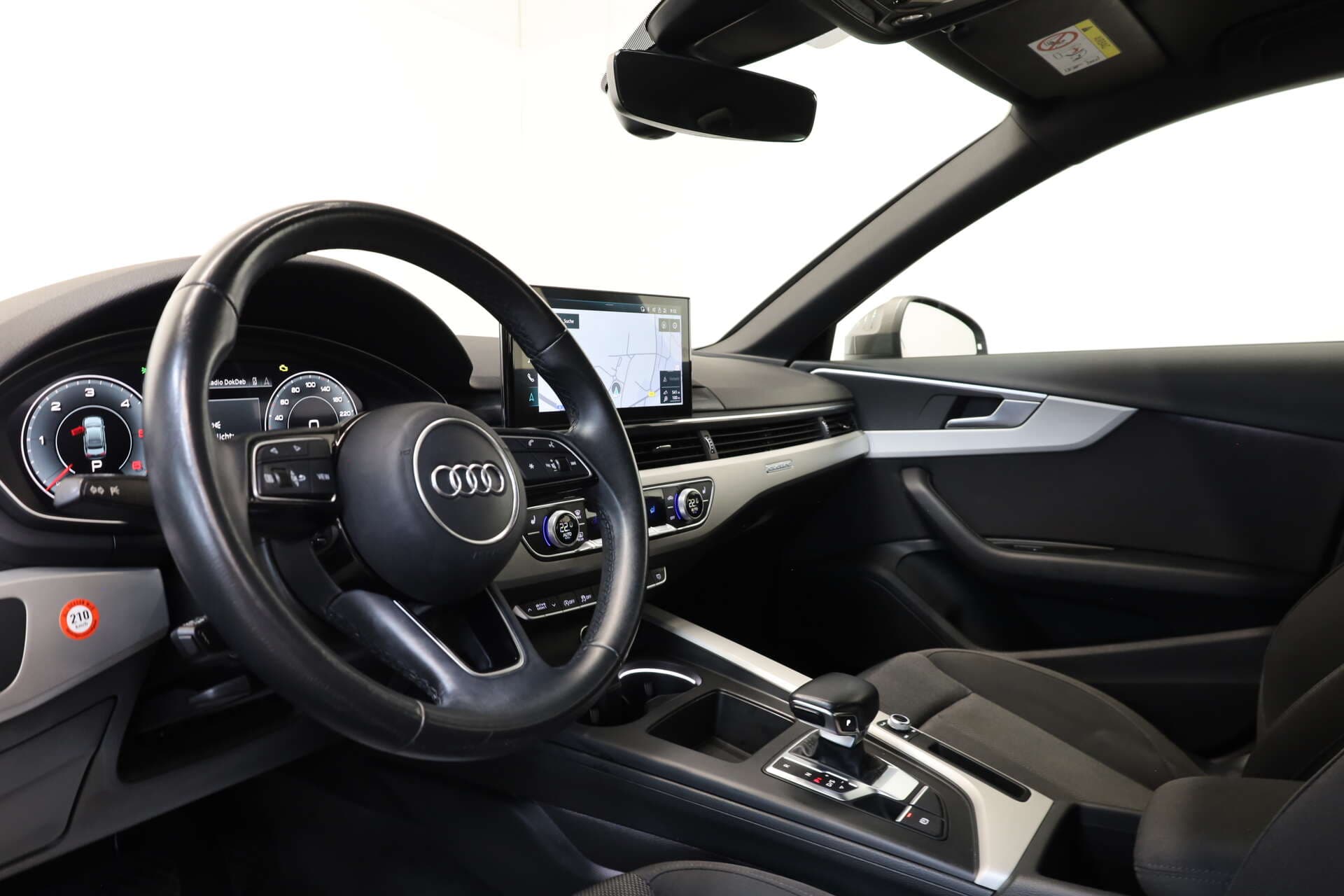 AUDI A4, photo 8 sur 17