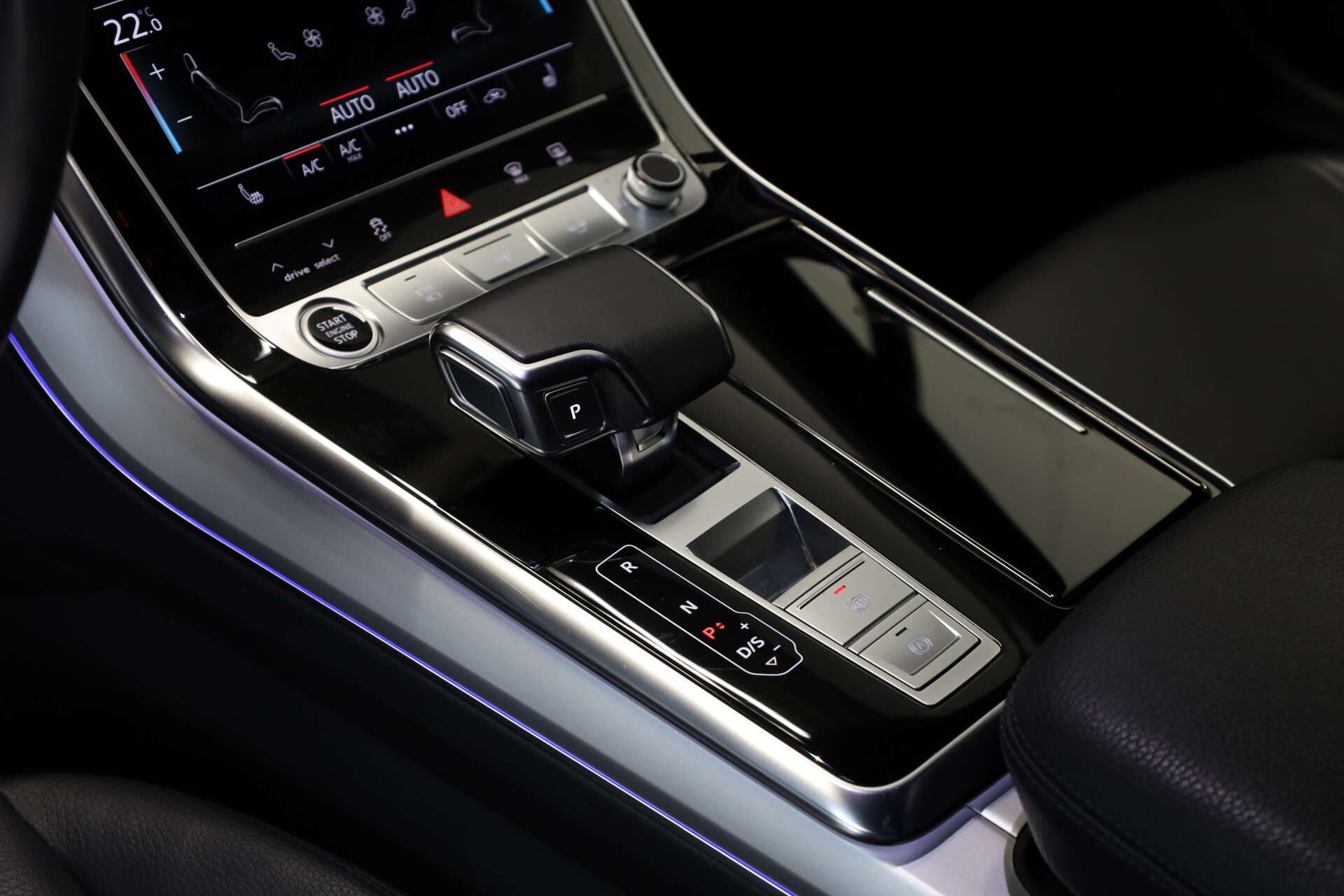 AUDI Q7, photo 16 sur 17