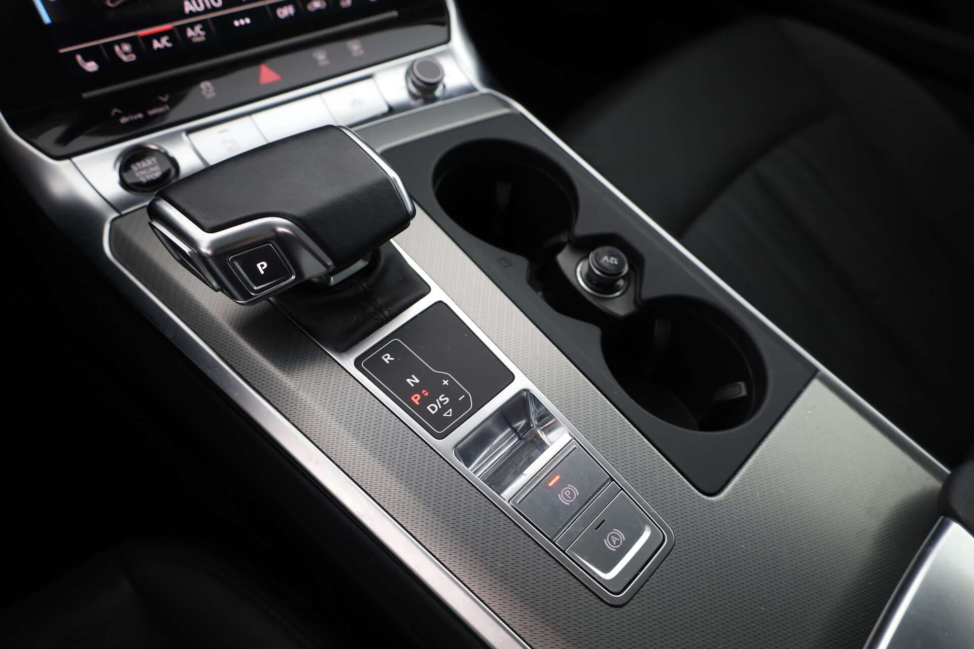 AUDI A6 Avant, photo 15 sur 17