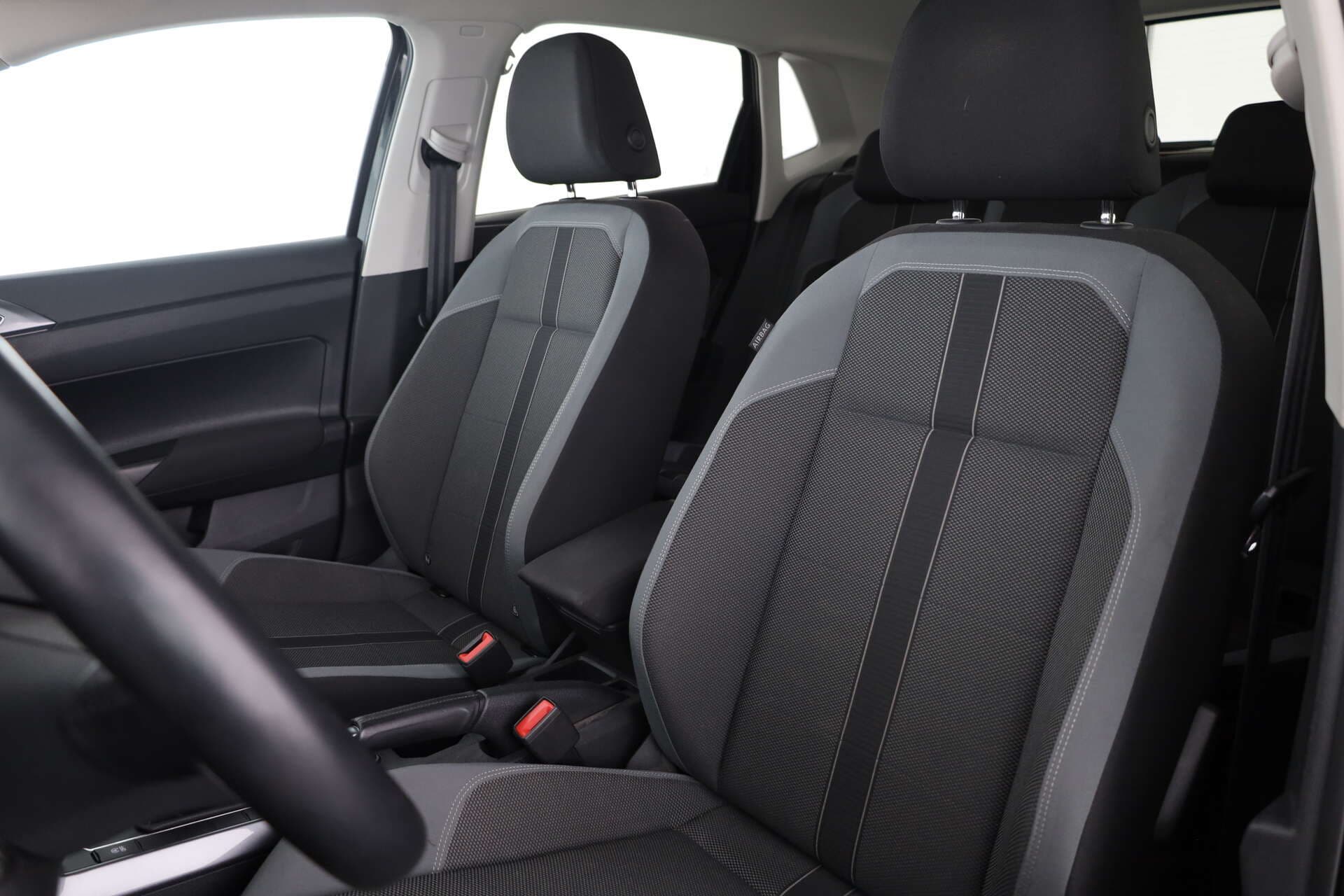 VOLKSWAGEN Polo, photo 10 sur 17