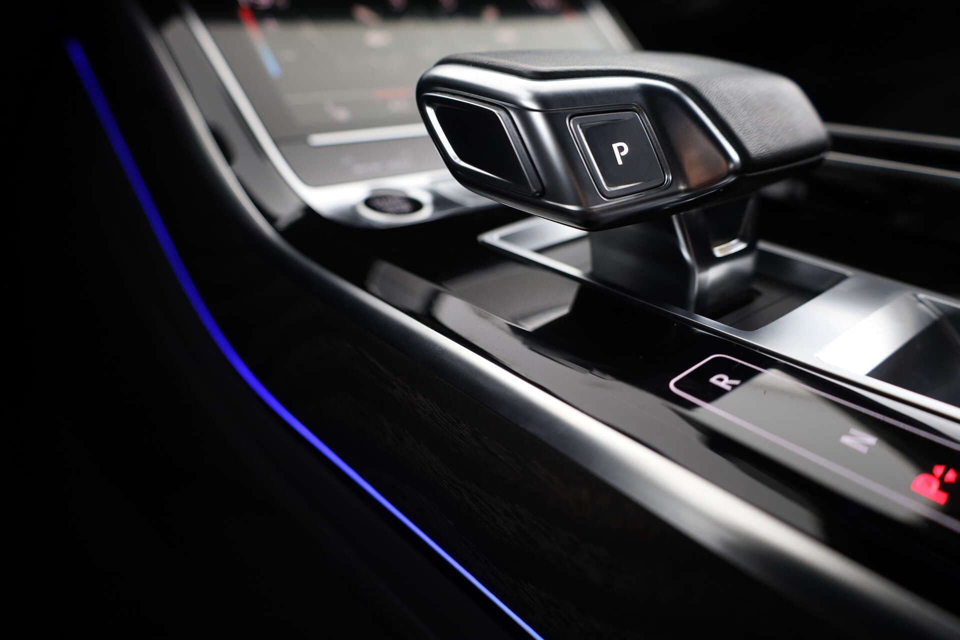 AUDI A8, photo 16 sur 17