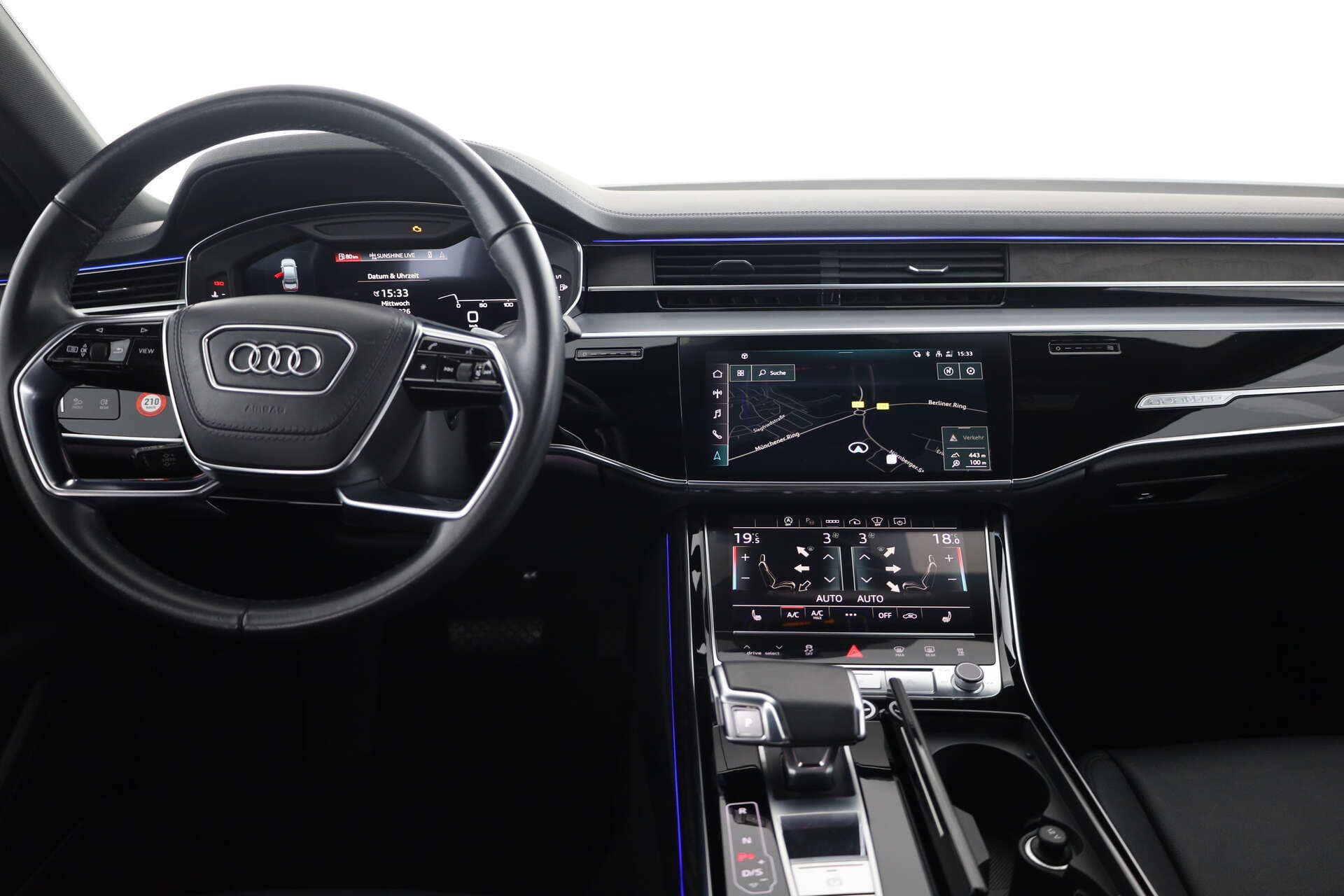 AUDI A8, photo 8 sur 17