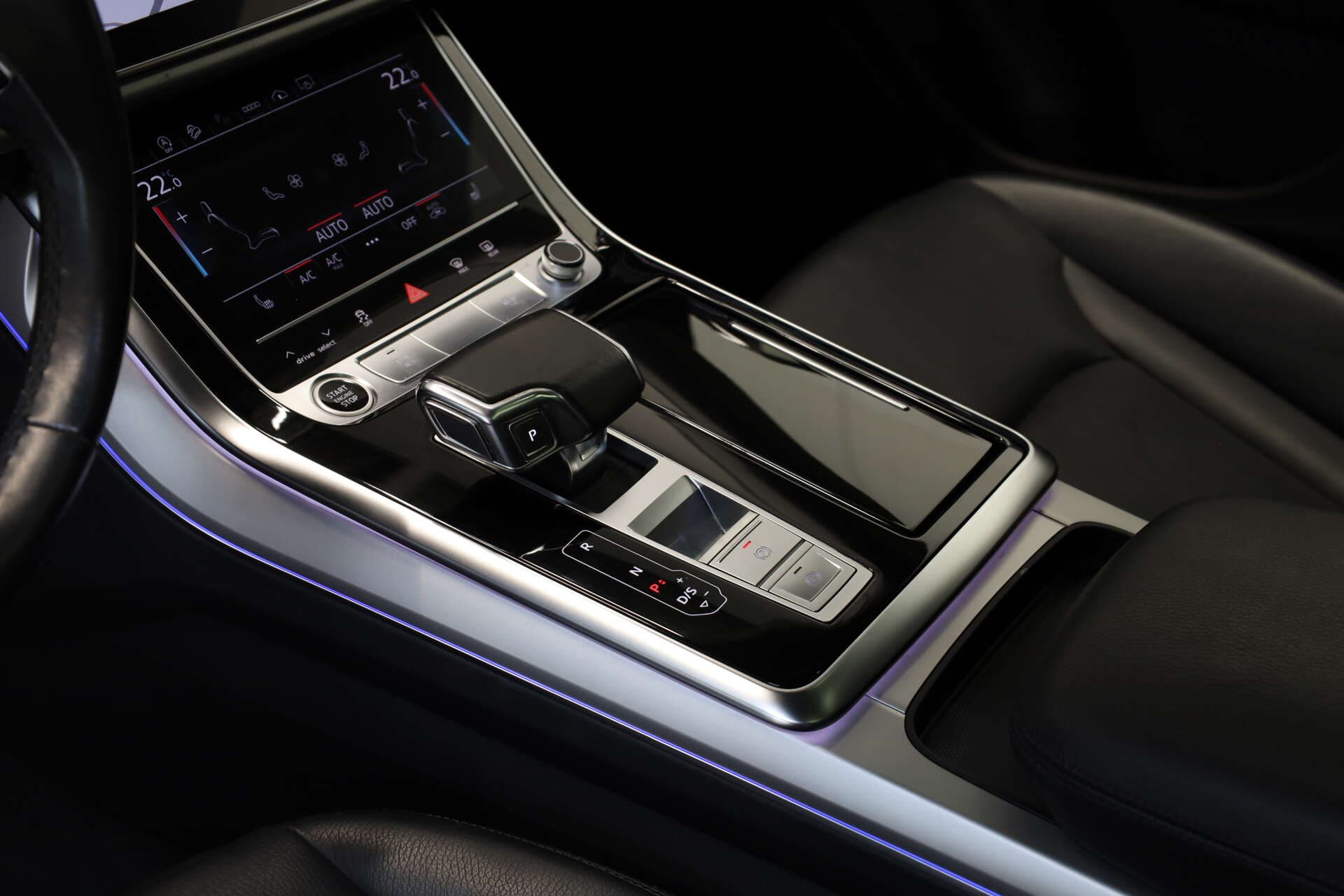 AUDI Q8, photo 17 sur 17