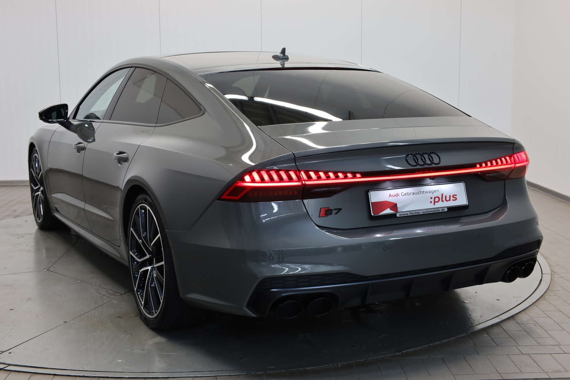 AUDI S7 Sportback, photo 3 sur 17