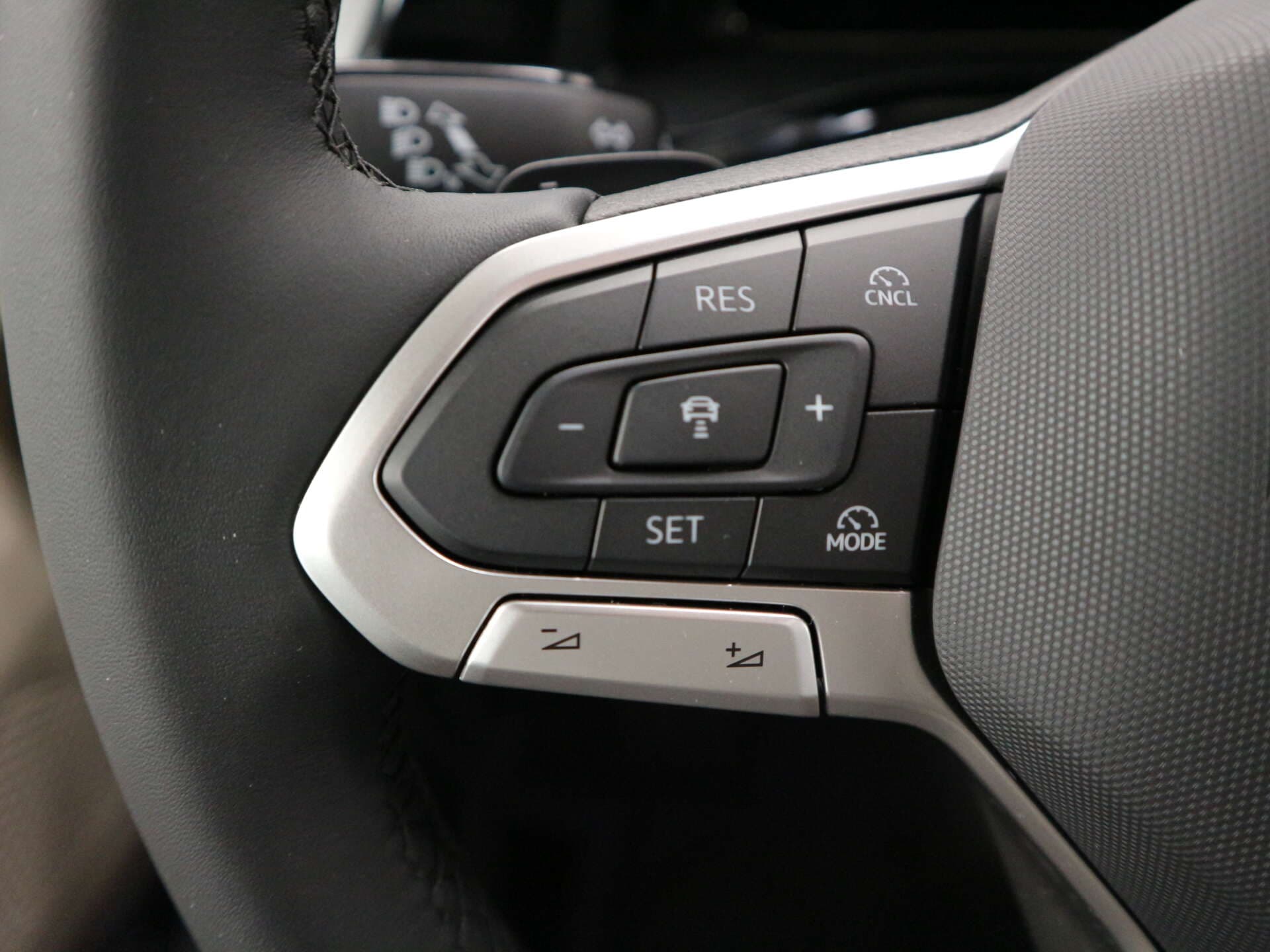 VOLKSWAGEN NUTZFAHRZEUGE T7 Multivan LÜ, photo 9 sur 17