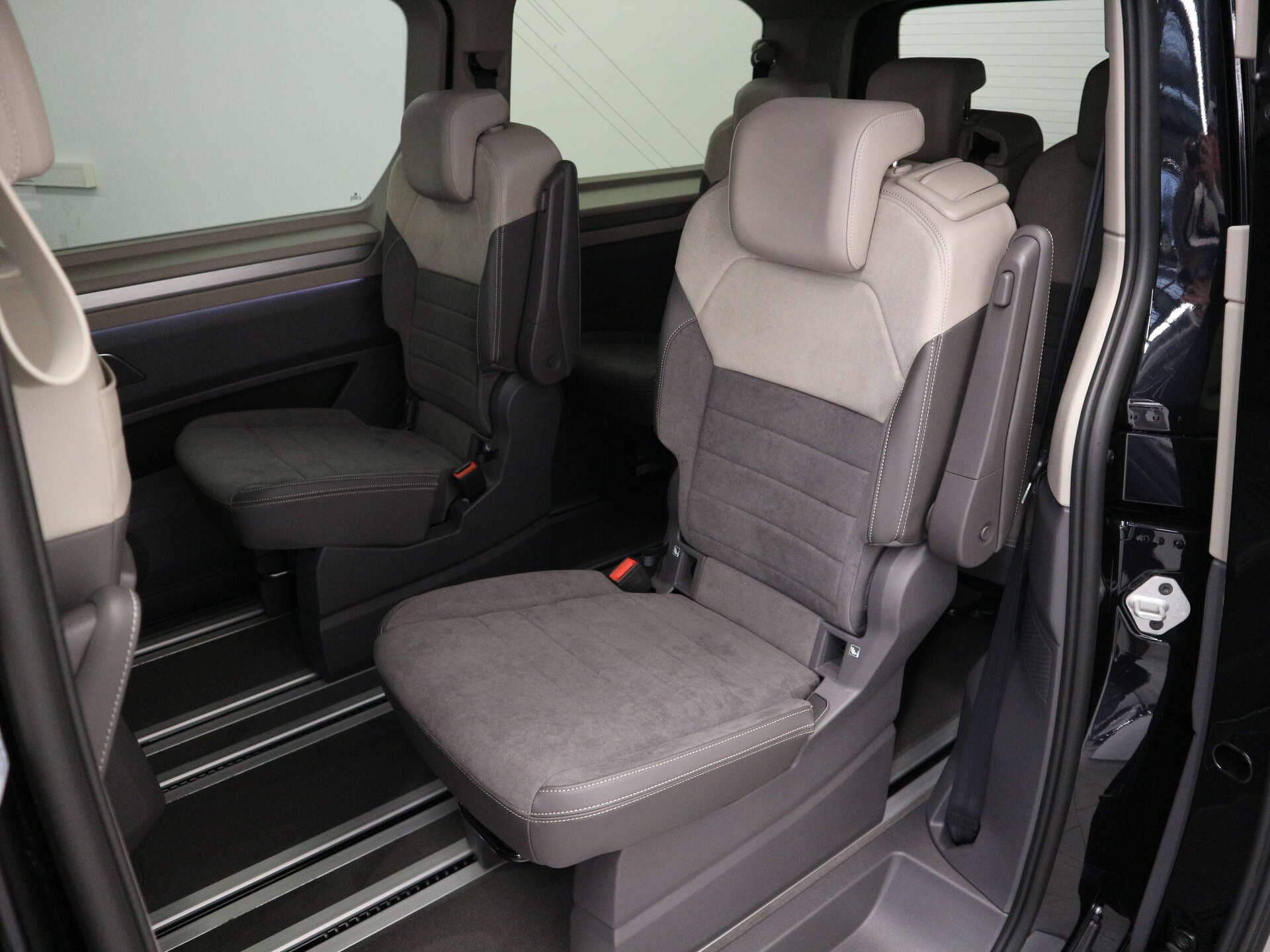 VOLKSWAGEN NUTZFAHRZEUGE T7 Multivan LÜ, photo 14 sur 17
