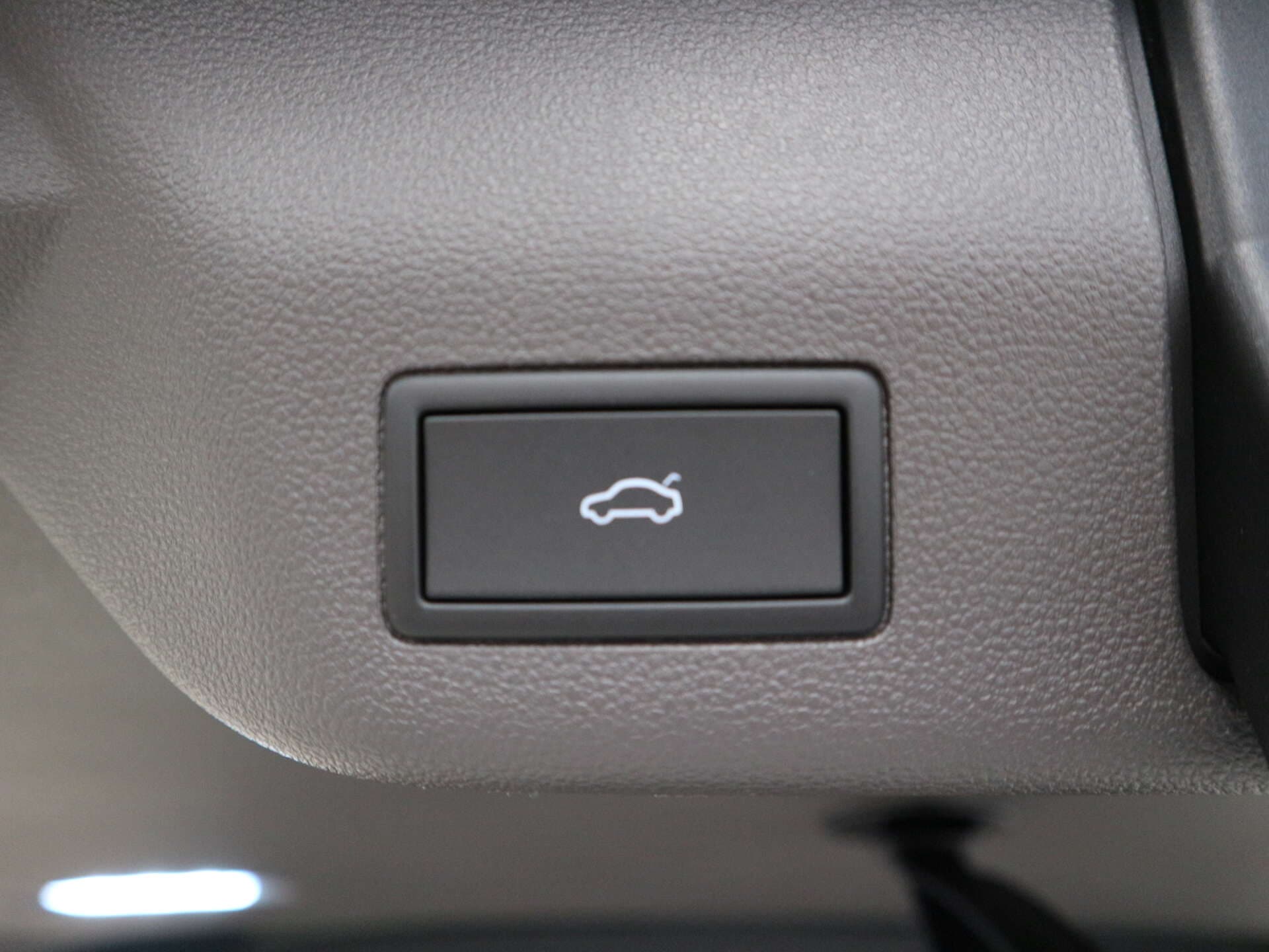 VOLKSWAGEN NUTZFAHRZEUGE T7 Multivan LÜ, photo 16 sur 17