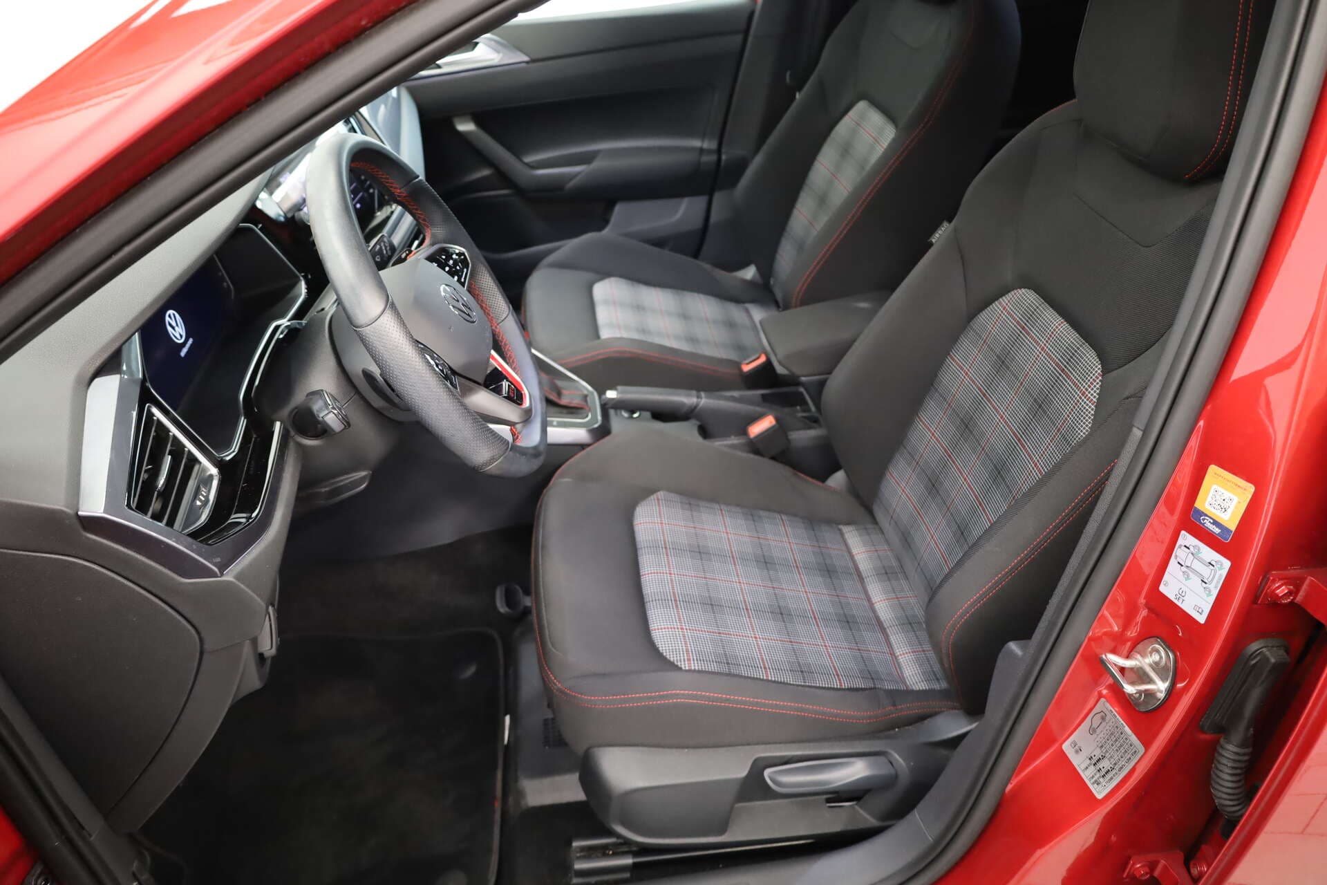VOLKSWAGEN Polo, photo 5 sur 16