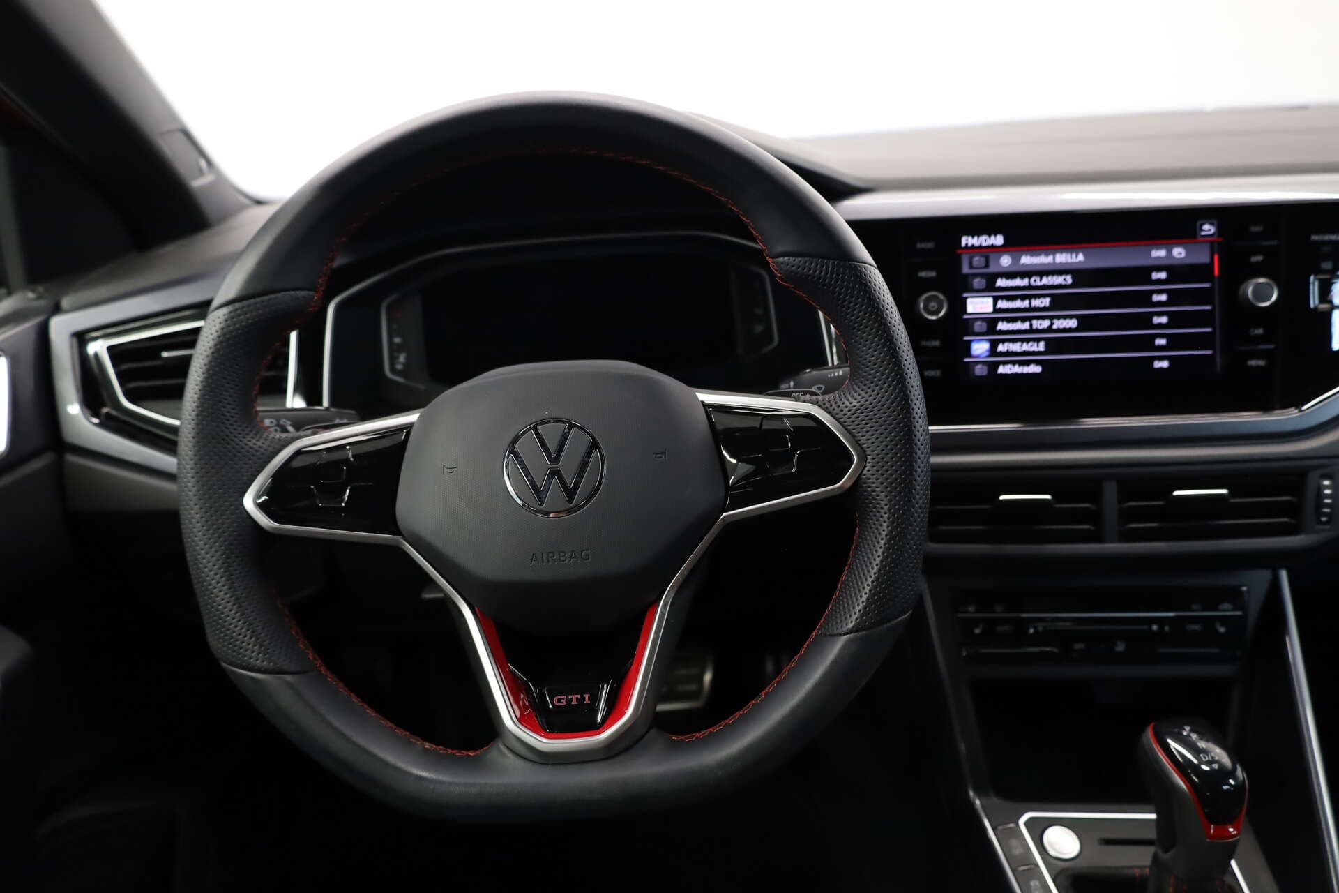 VOLKSWAGEN Polo, photo 7 sur 16