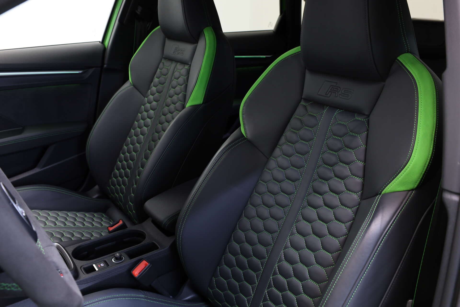 AUDI RS3 Limousine, photo 9 sur 17