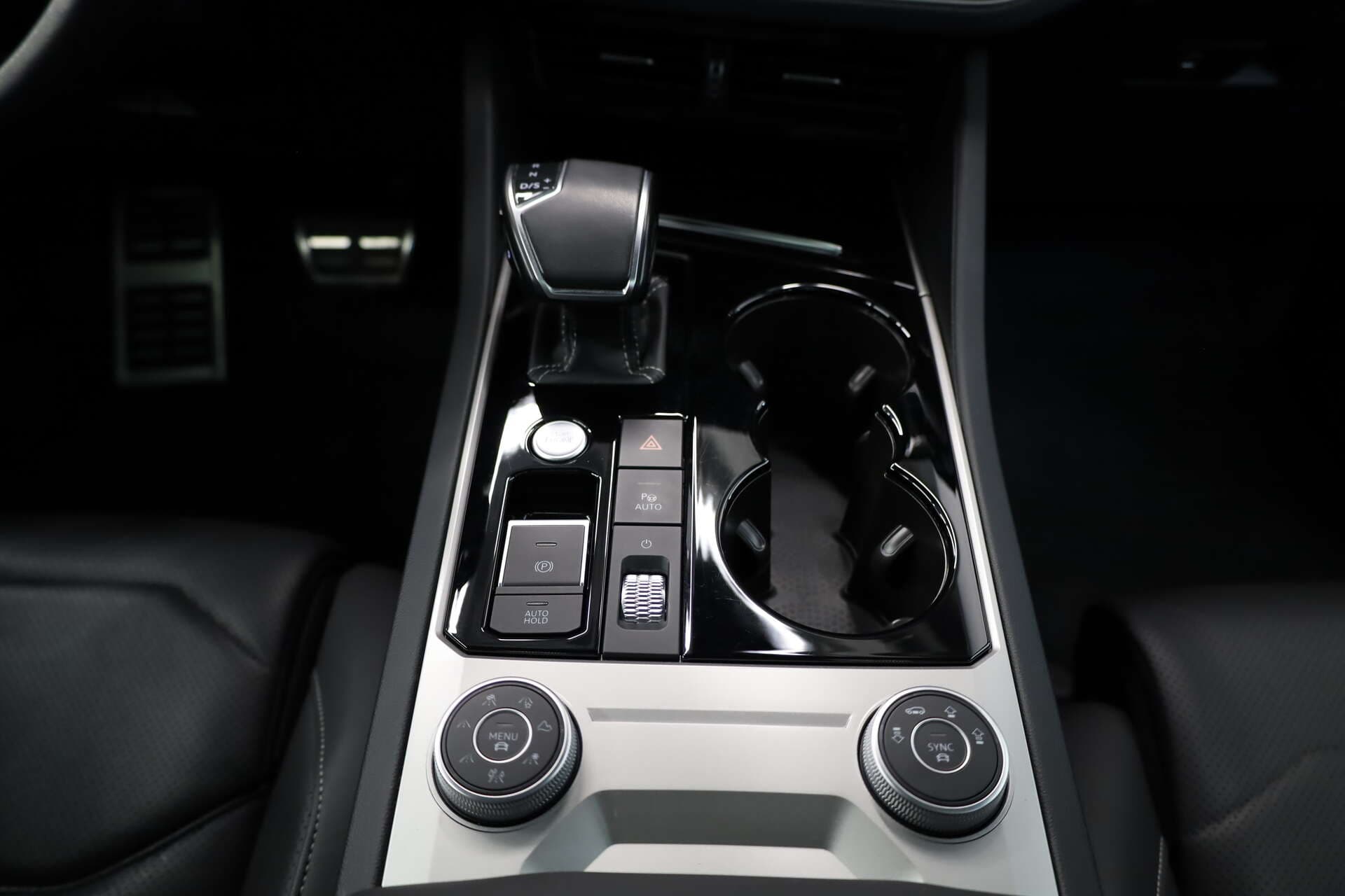 VOLKSWAGEN Touareg, photo 12 sur 17