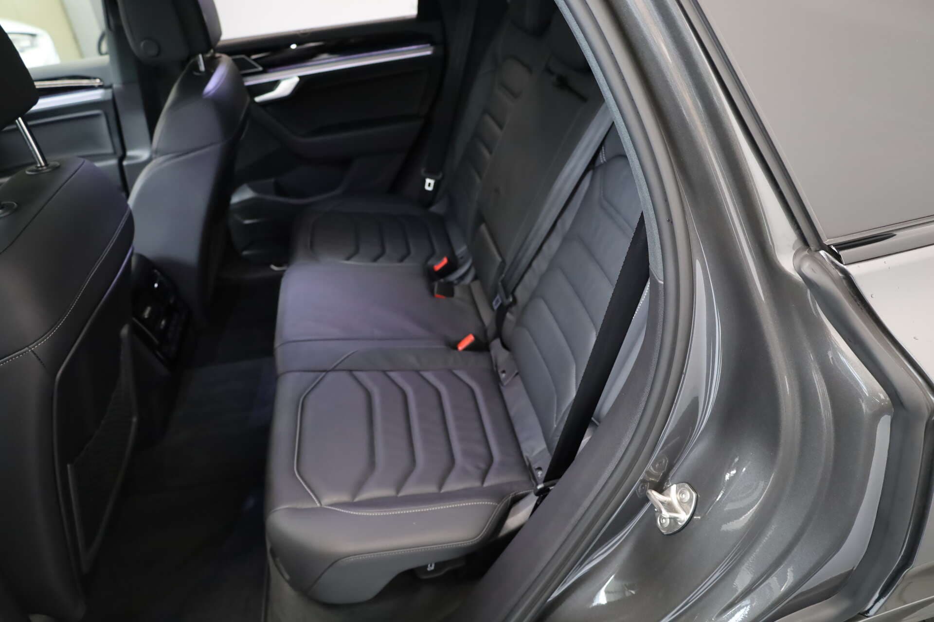 VOLKSWAGEN Touareg, photo 14 sur 17