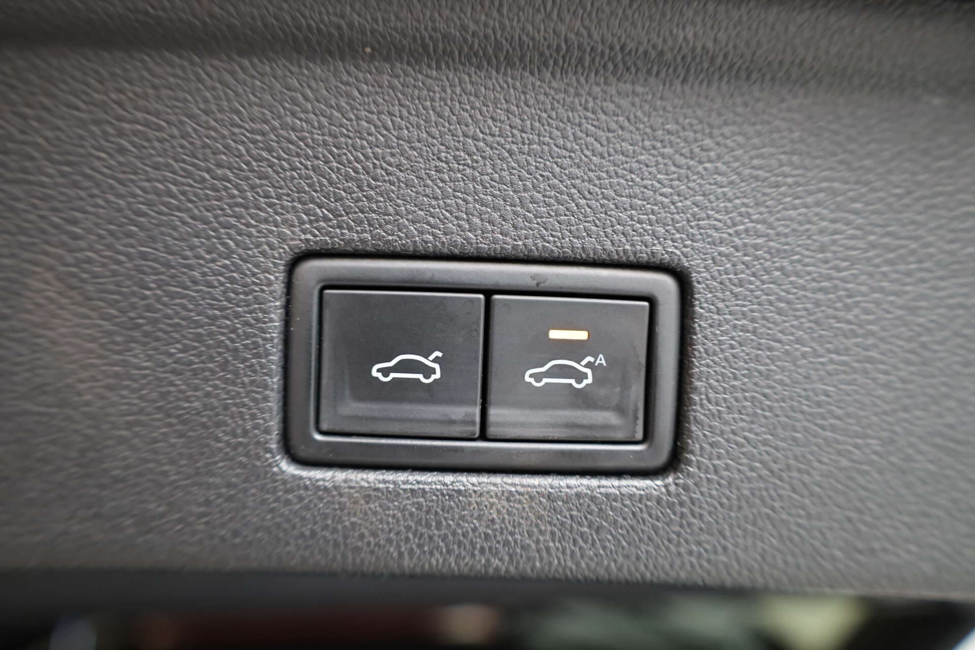 VOLKSWAGEN Touareg, photo 16 sur 17