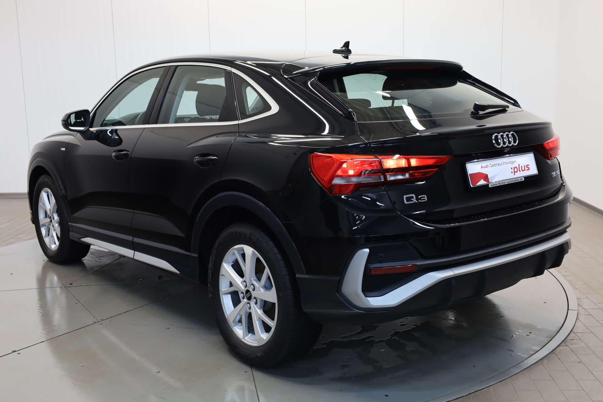 AUDI Q3 Sportback, photo 3 sur 17