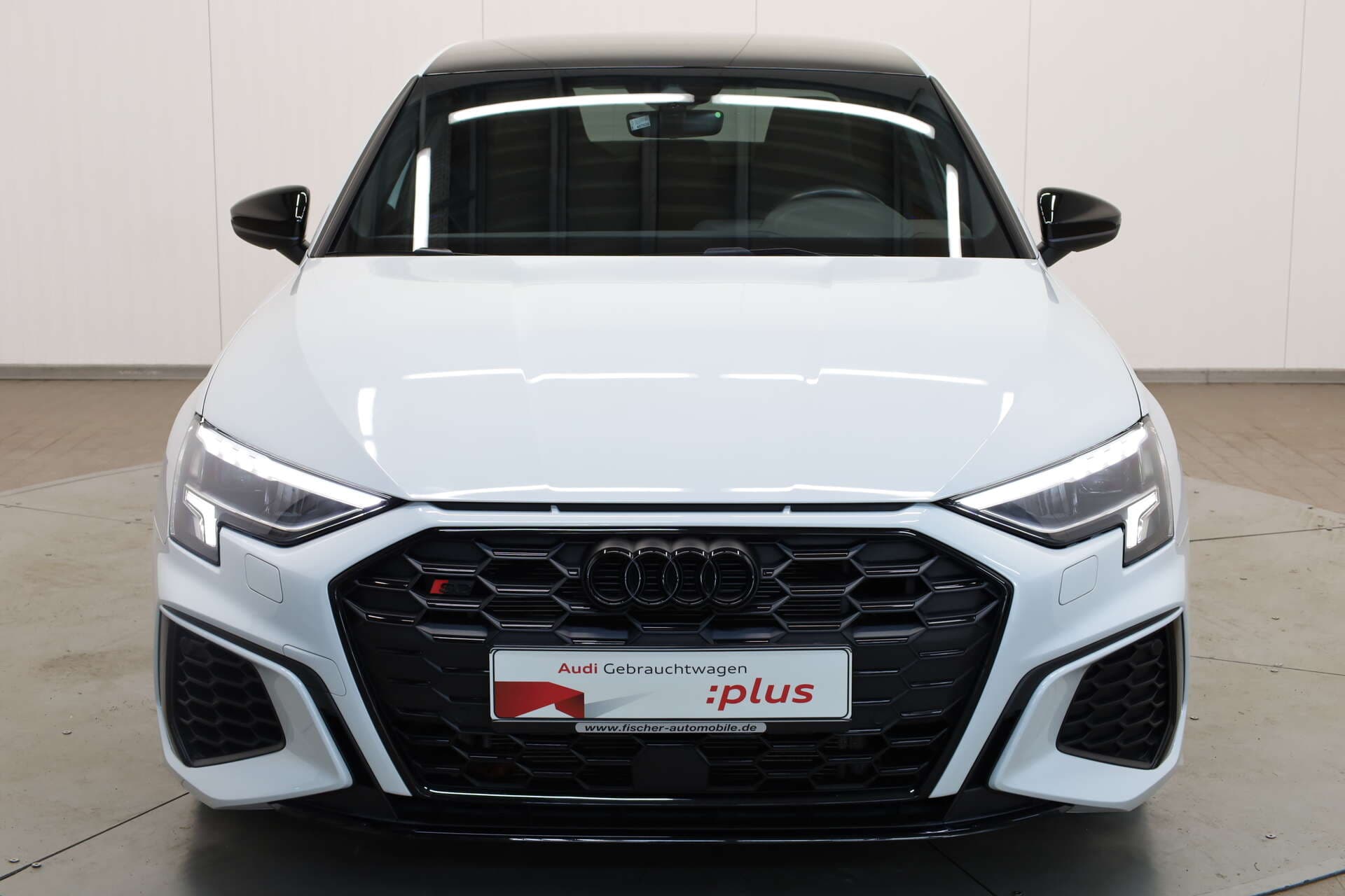 AUDI S3 Limousine, photo 2 sur 17