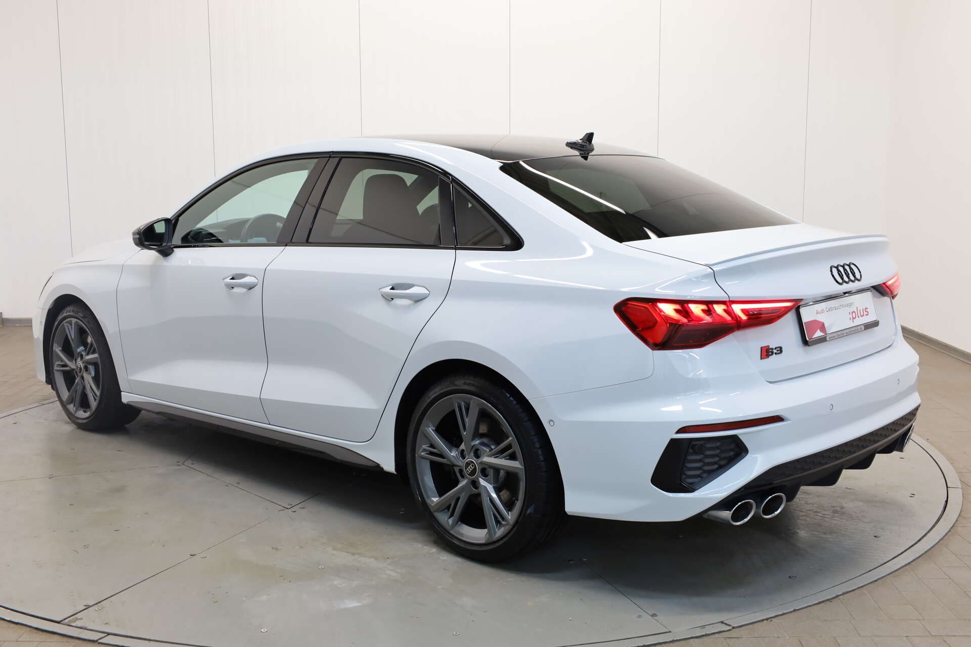 AUDI S3 Limousine, photo 3 sur 17