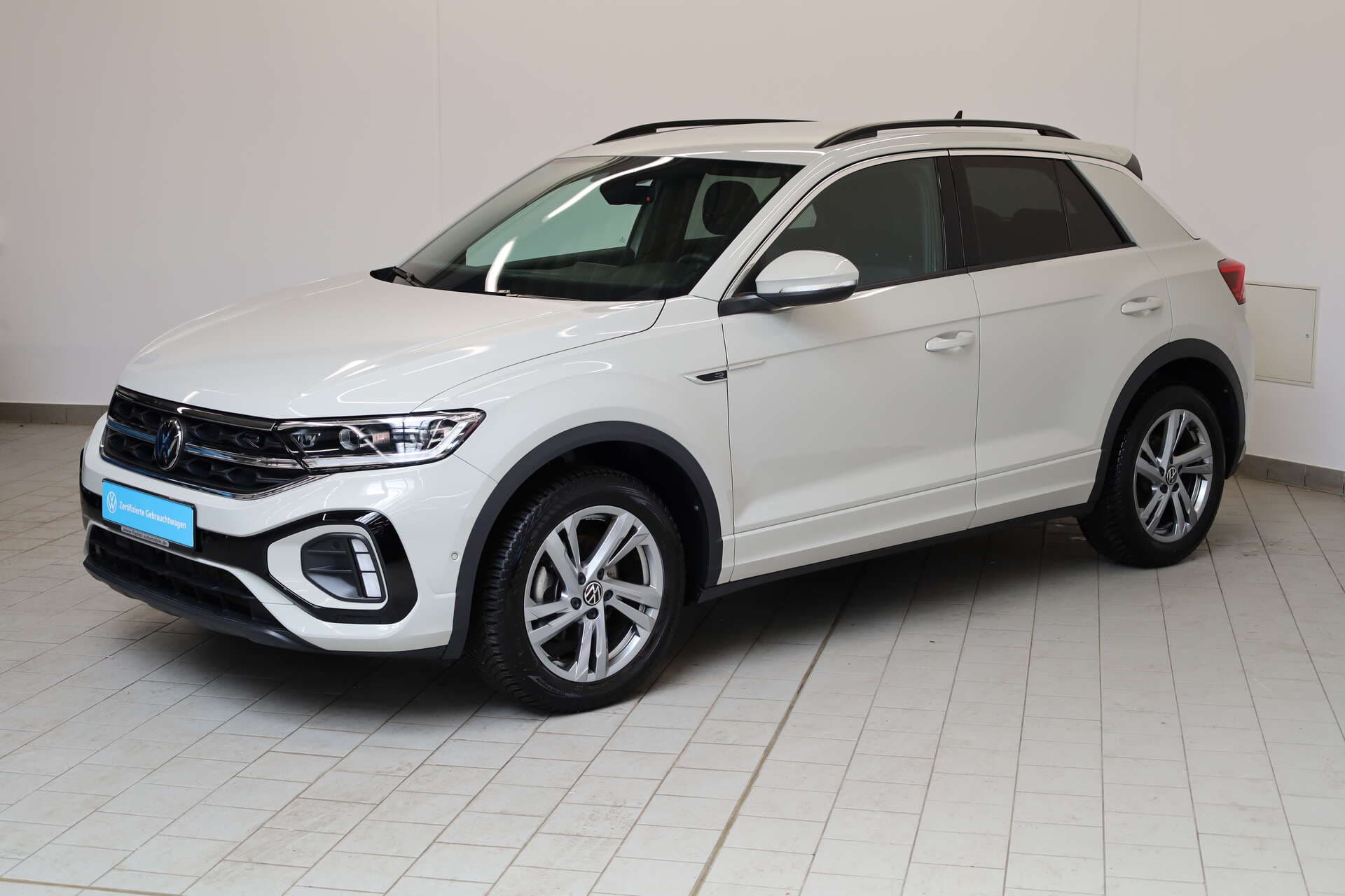 VOLKSWAGEN T-Roc, photo 1 sur 16