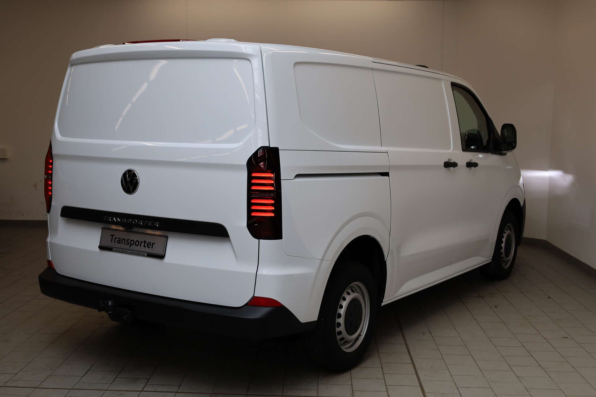 VOLKSWAGEN NUTZFAHRZEUGE T7 Transporter, photo 4 sur 17