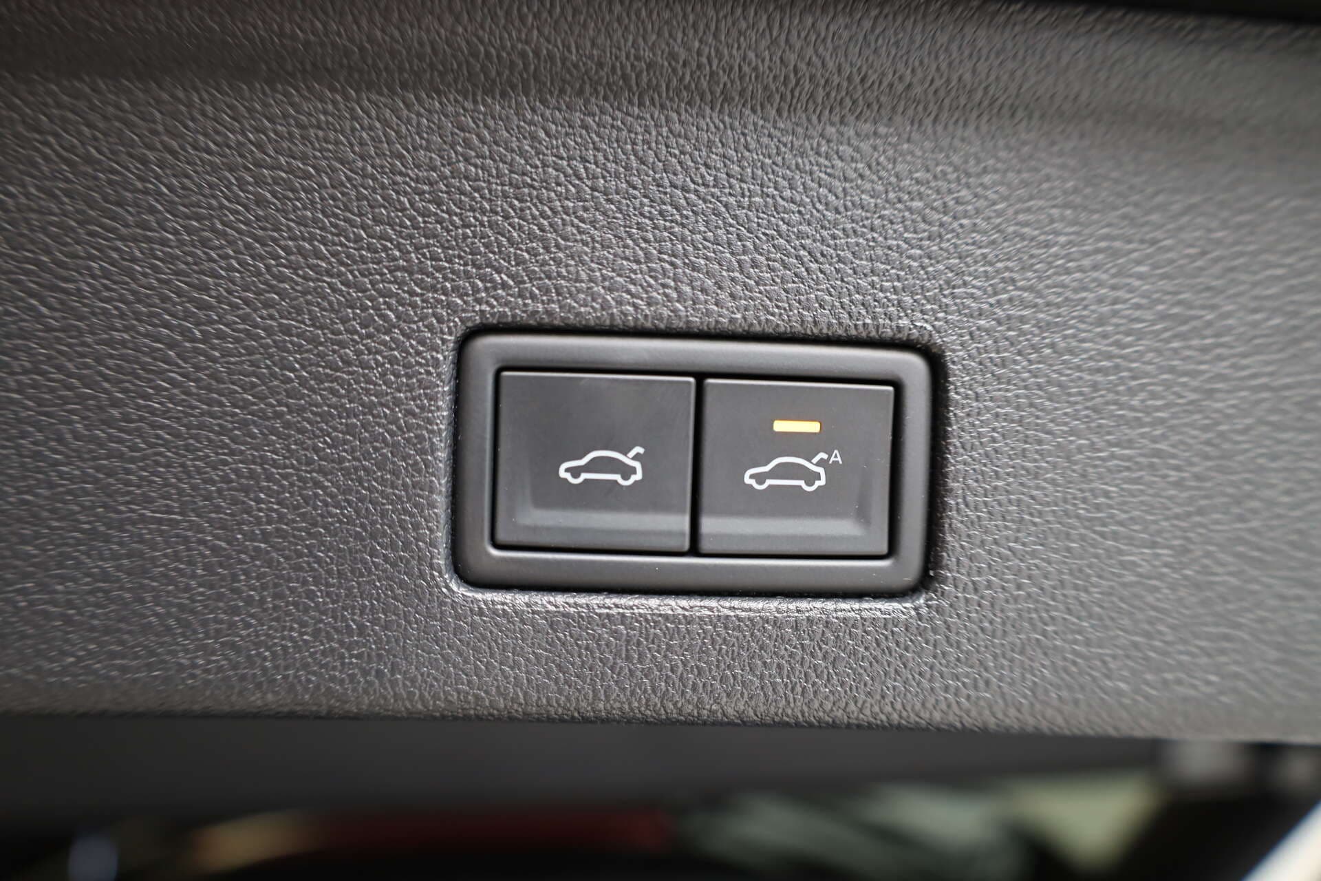 VOLKSWAGEN Touareg, photo 16 sur 17