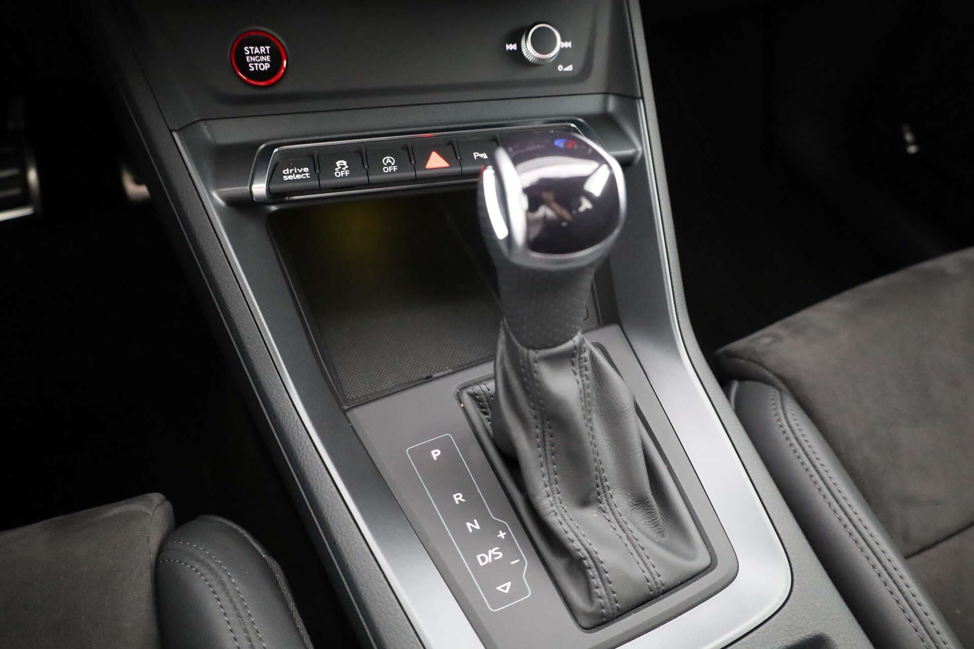AUDI RS Q3, photo 16 sur 17